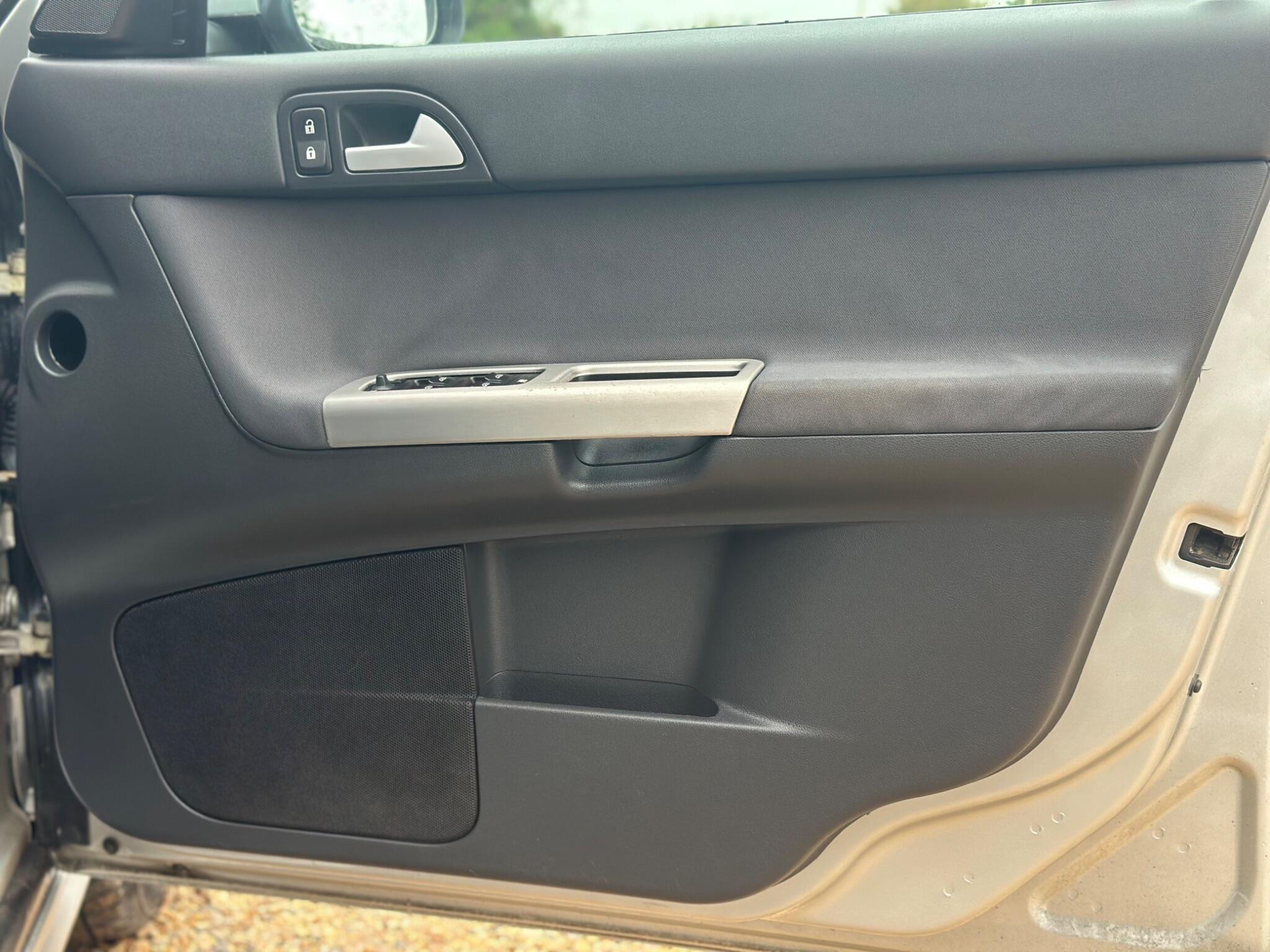 Volvo V50 view 51