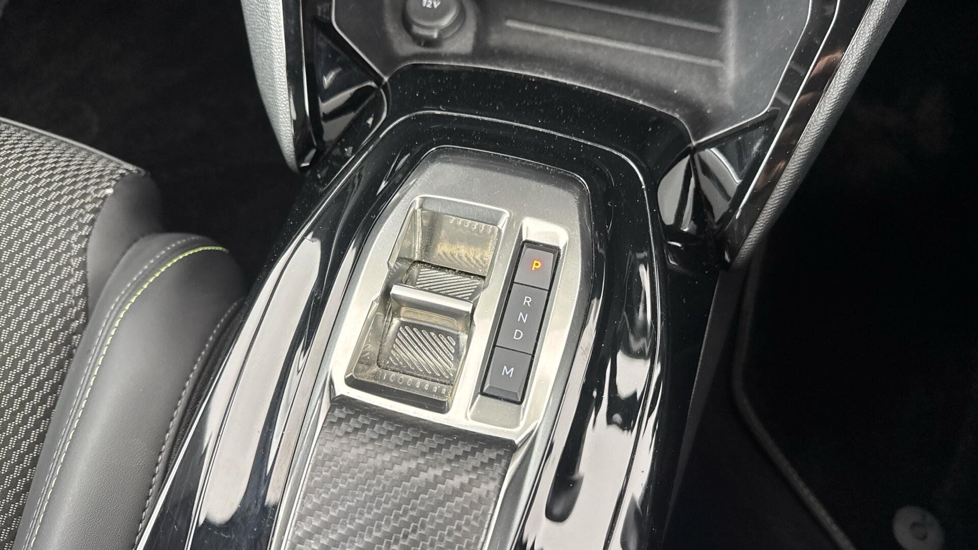 Peugeot 2008 view 30