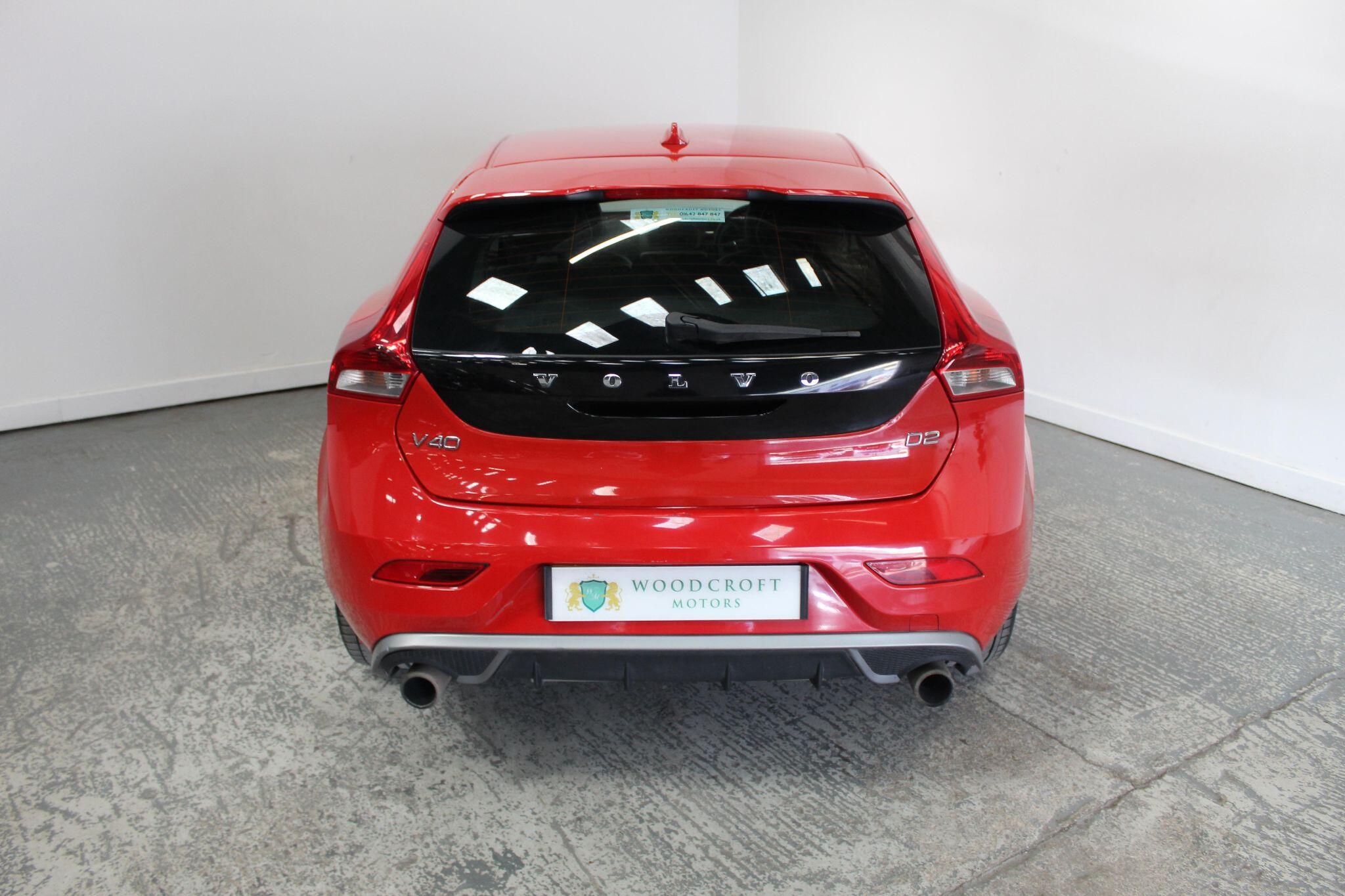 Volvo V40 view 14