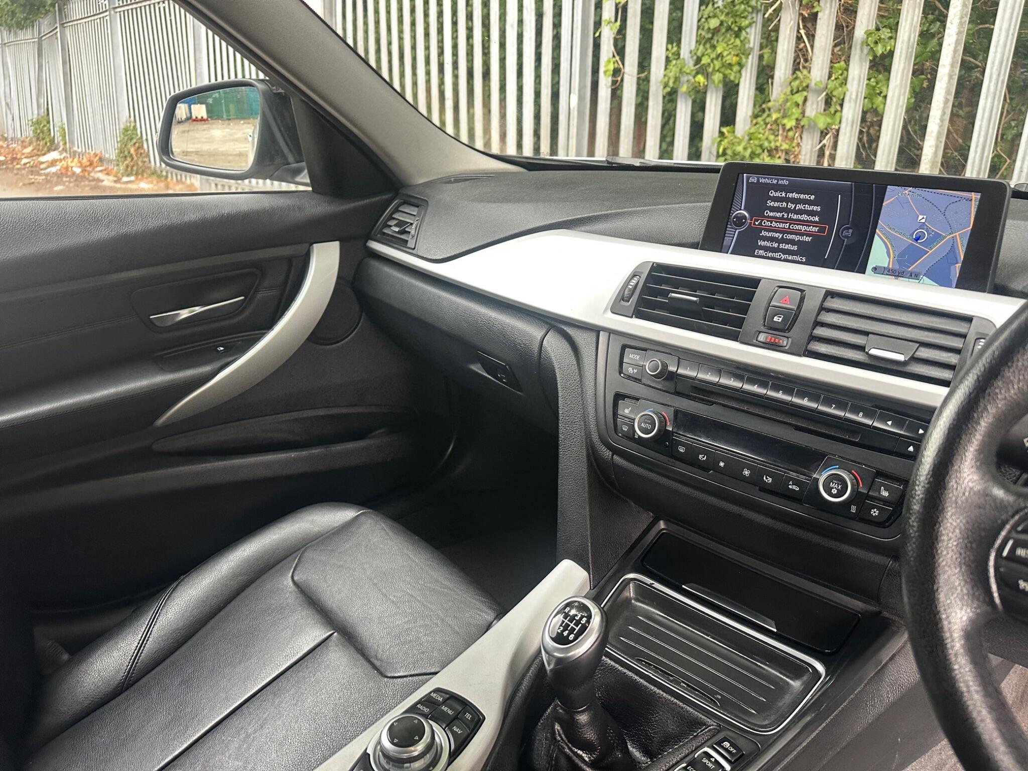 BMW 3 Series view 12