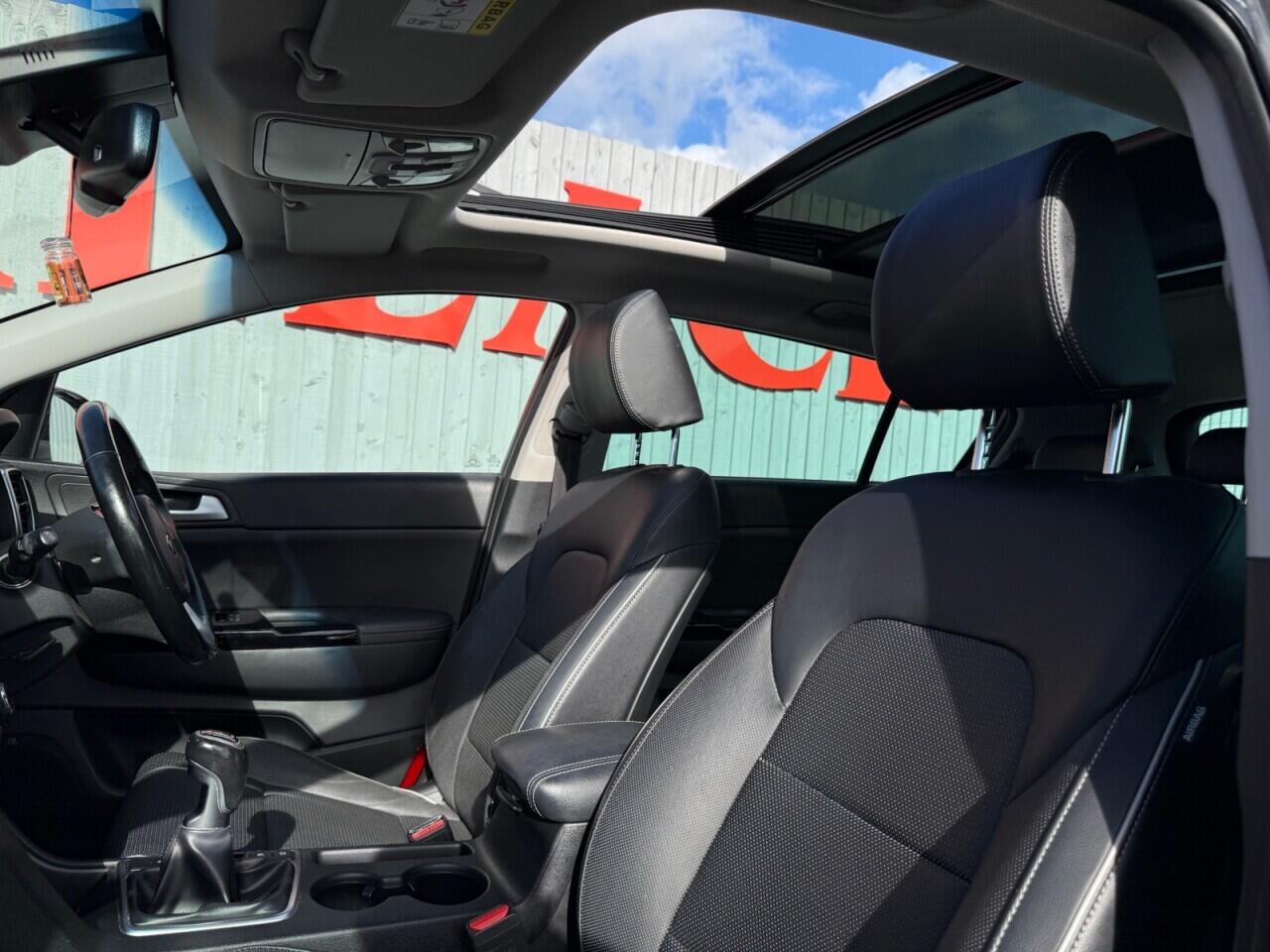 Kia Sportage view 2