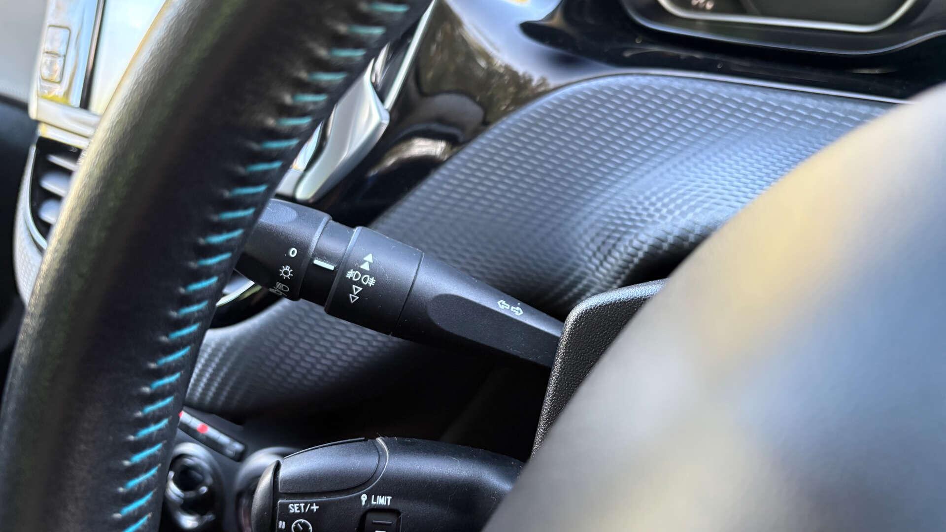 Peugeot 2008 view 20