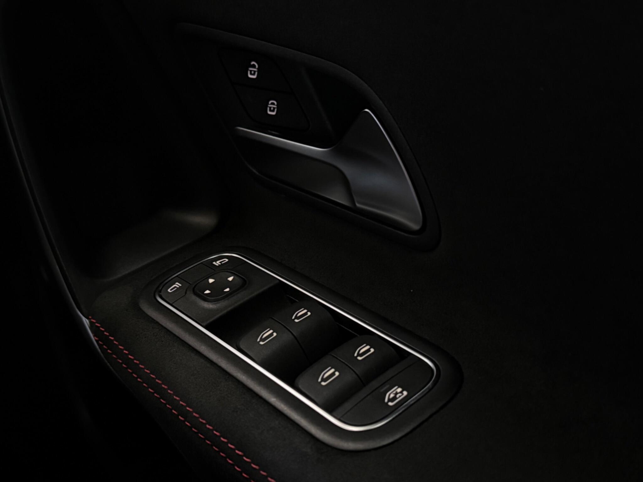 Mercedes-Benz A-Class view 16