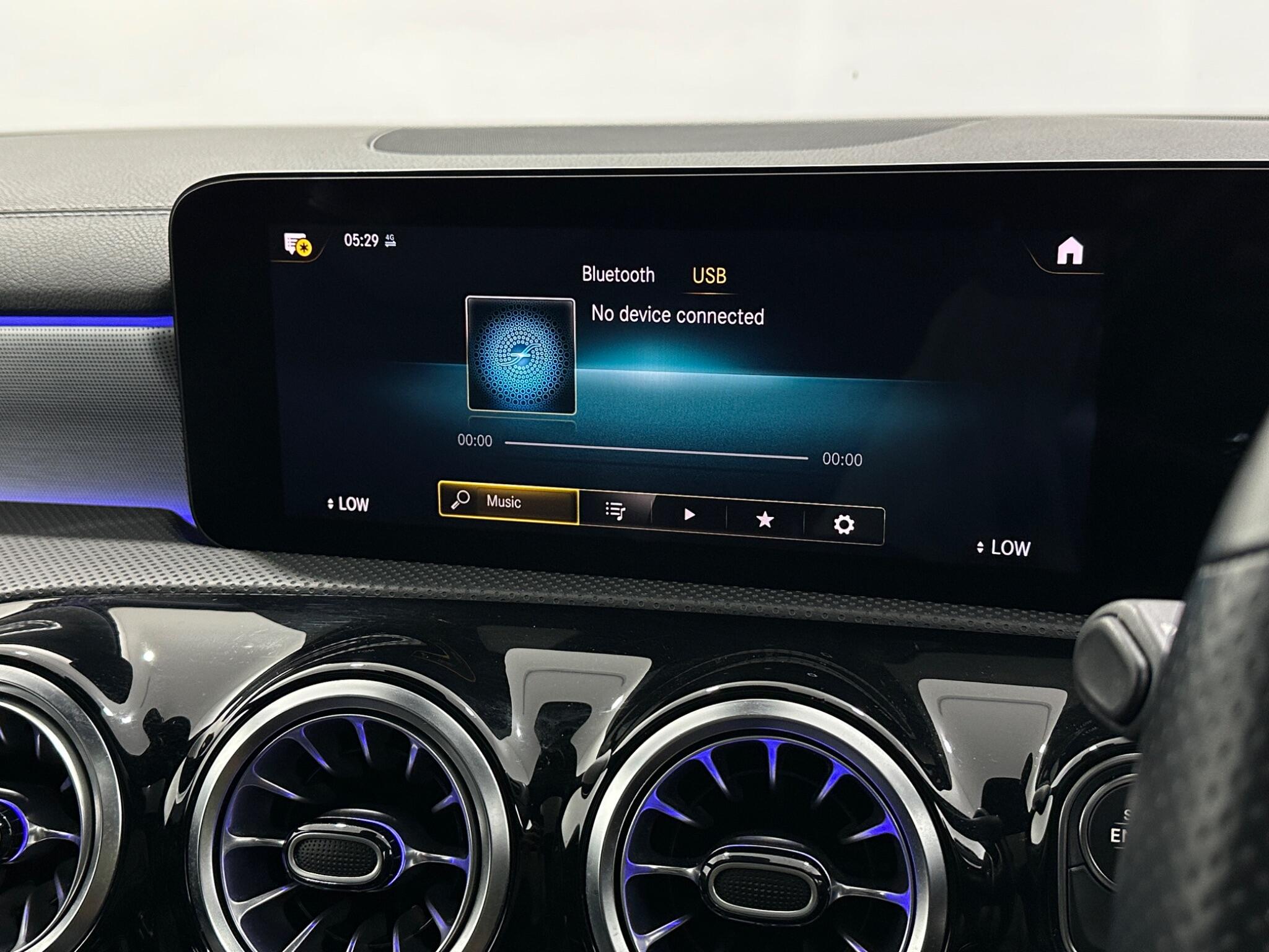 Mercedes-Benz A-Class view 27