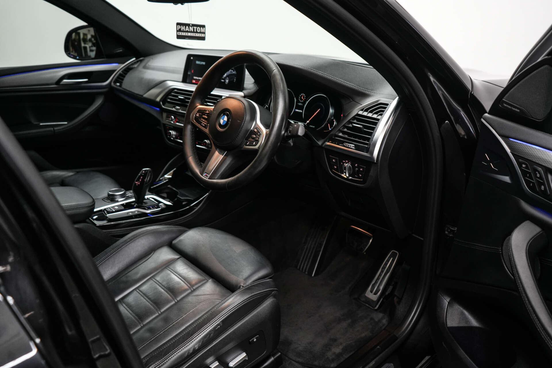BMW X4 view 13