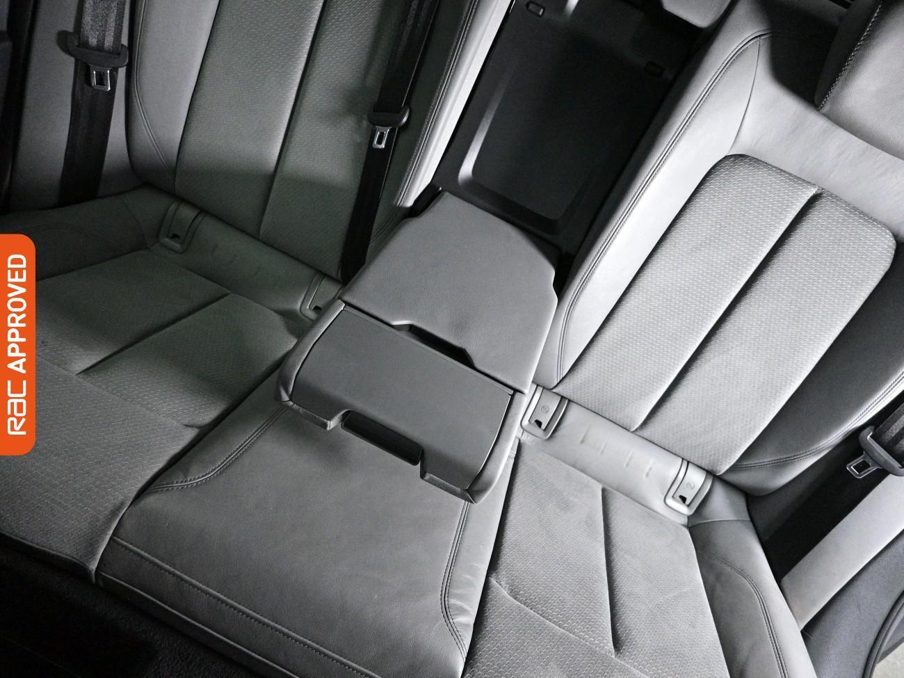 Audi A6 view 36