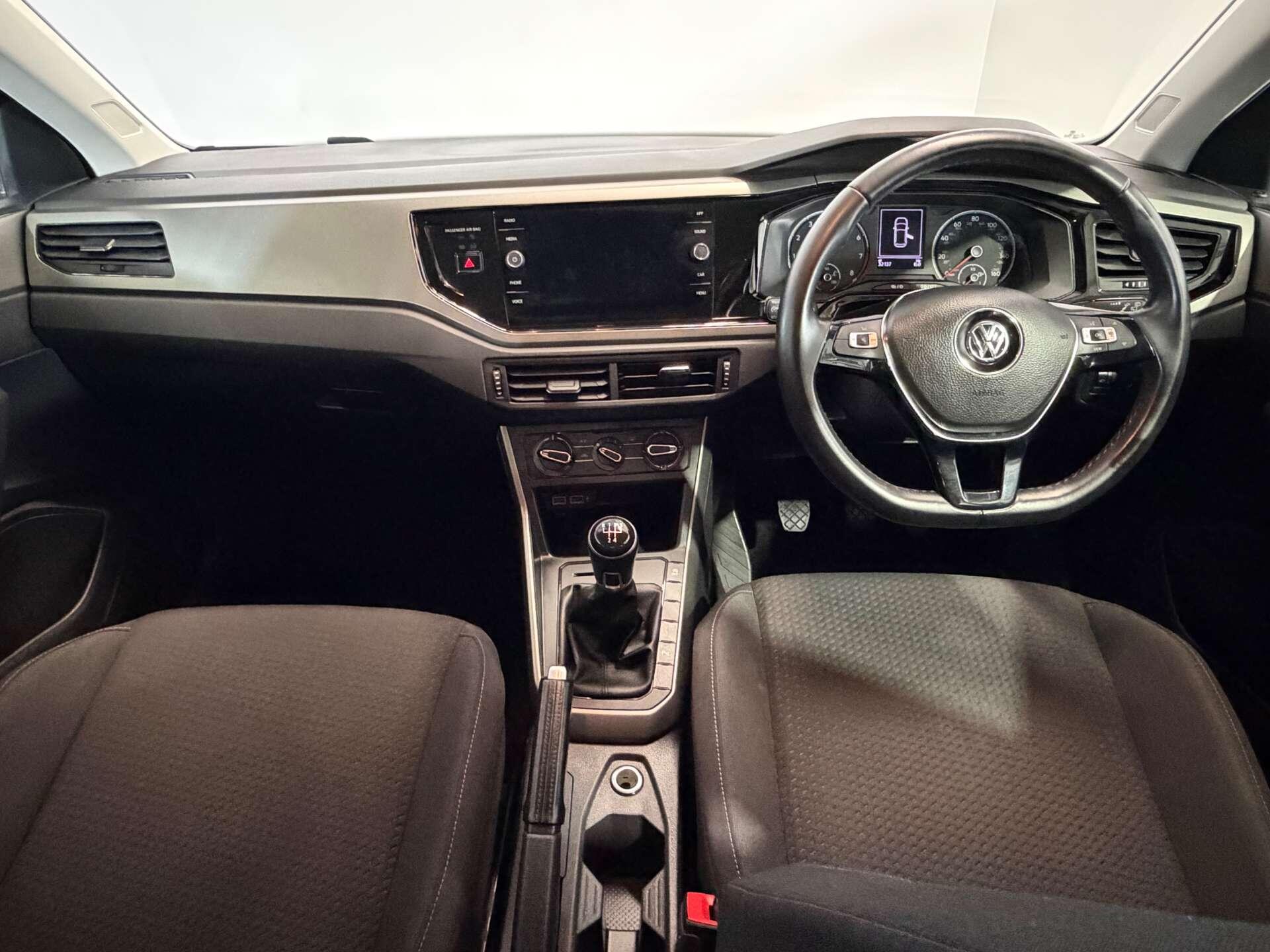 Volkswagen Polo view 12