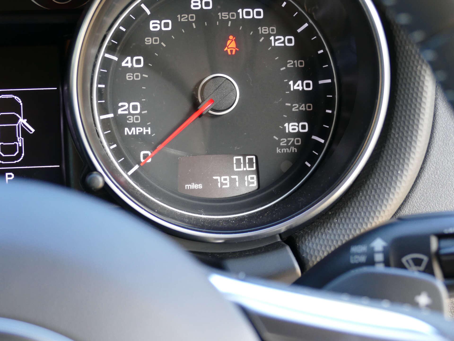 Audi TT view 37