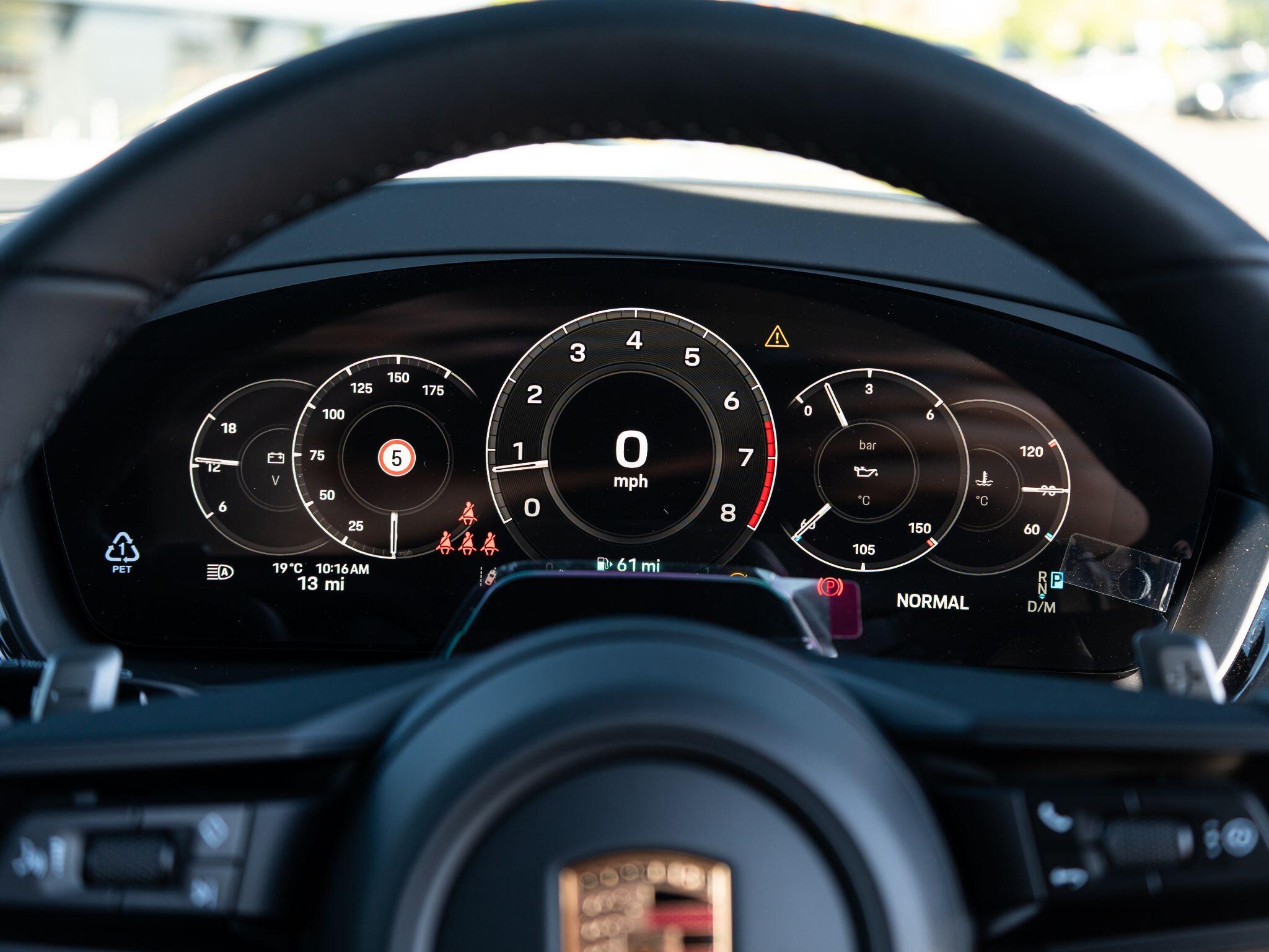 Porsche Cayenne view 34