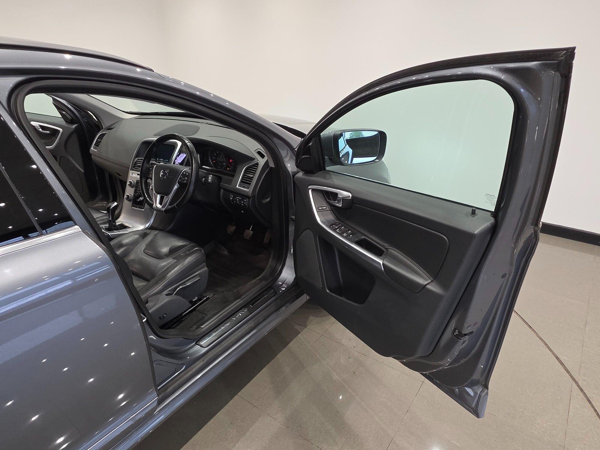 Volvo XC60 view 53
