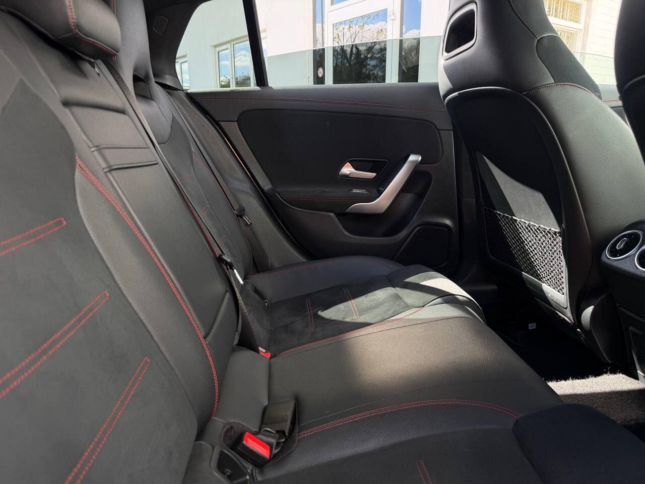 Mercedes-Benz Cla view 17