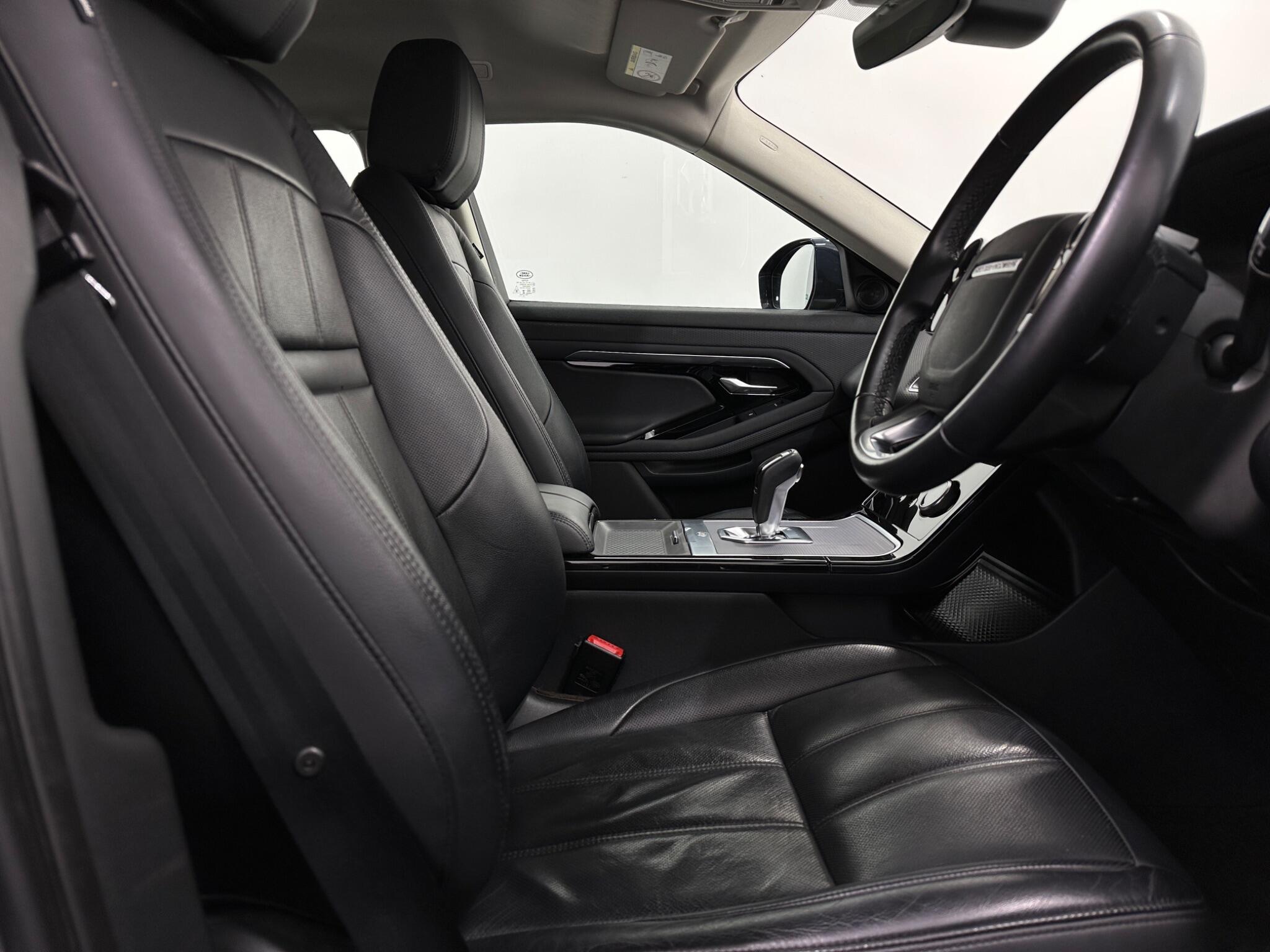 Land Rover Range Rover Evoque view 29