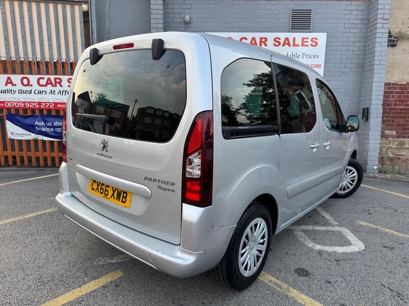 Peugeot Partner Tepee view 7