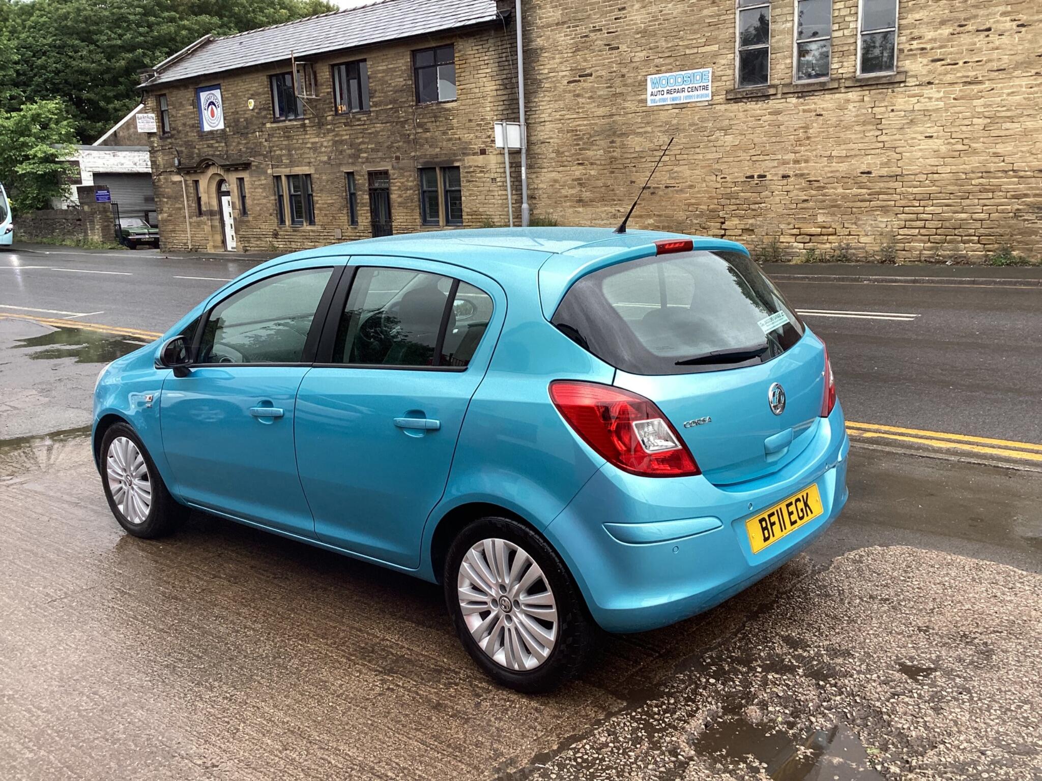 Vauxhall Corsa view 4