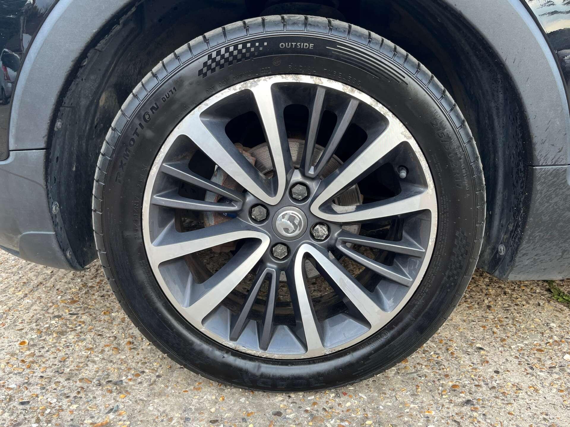 Vauxhall Crossland X view 26