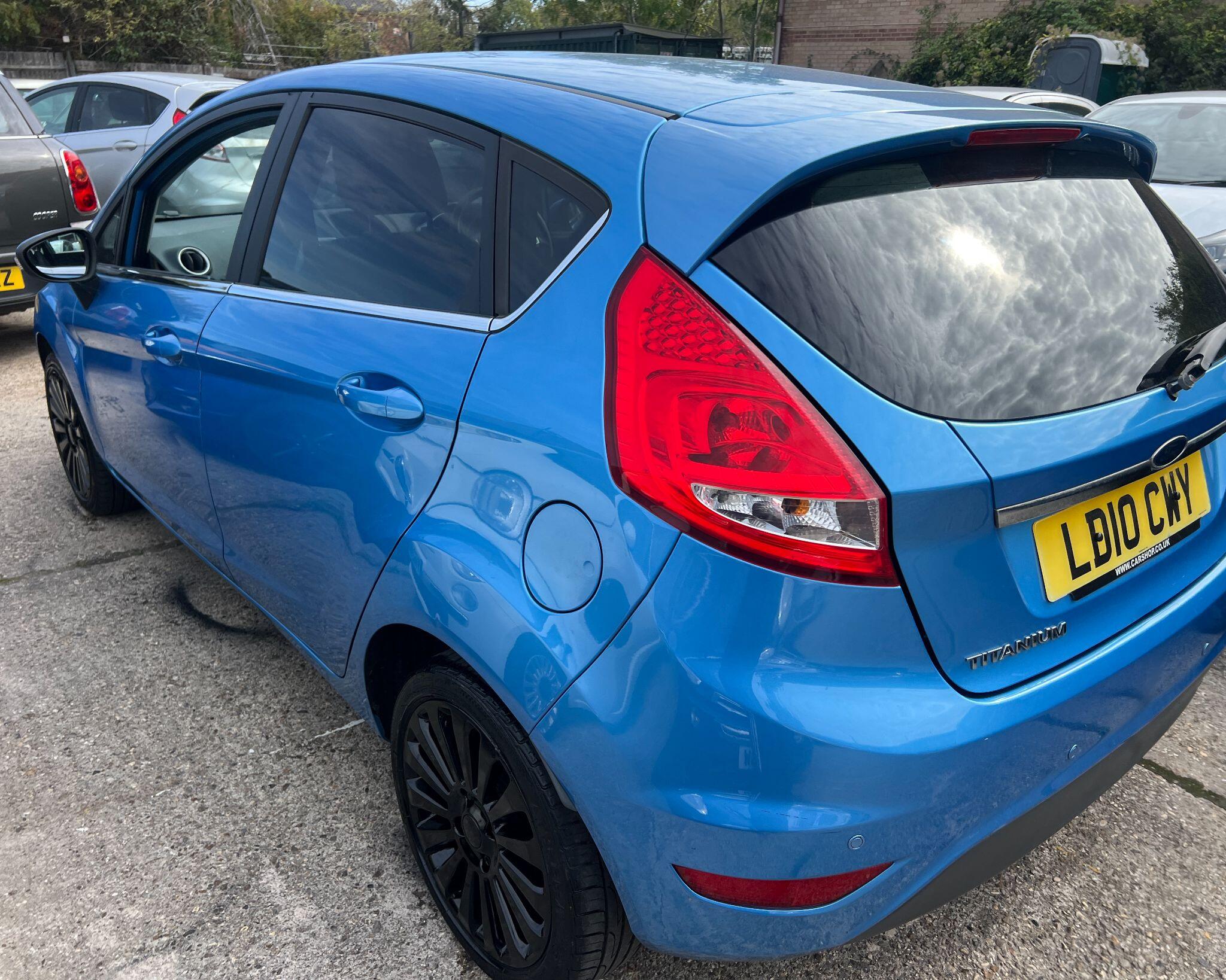 Ford Fiesta view 10