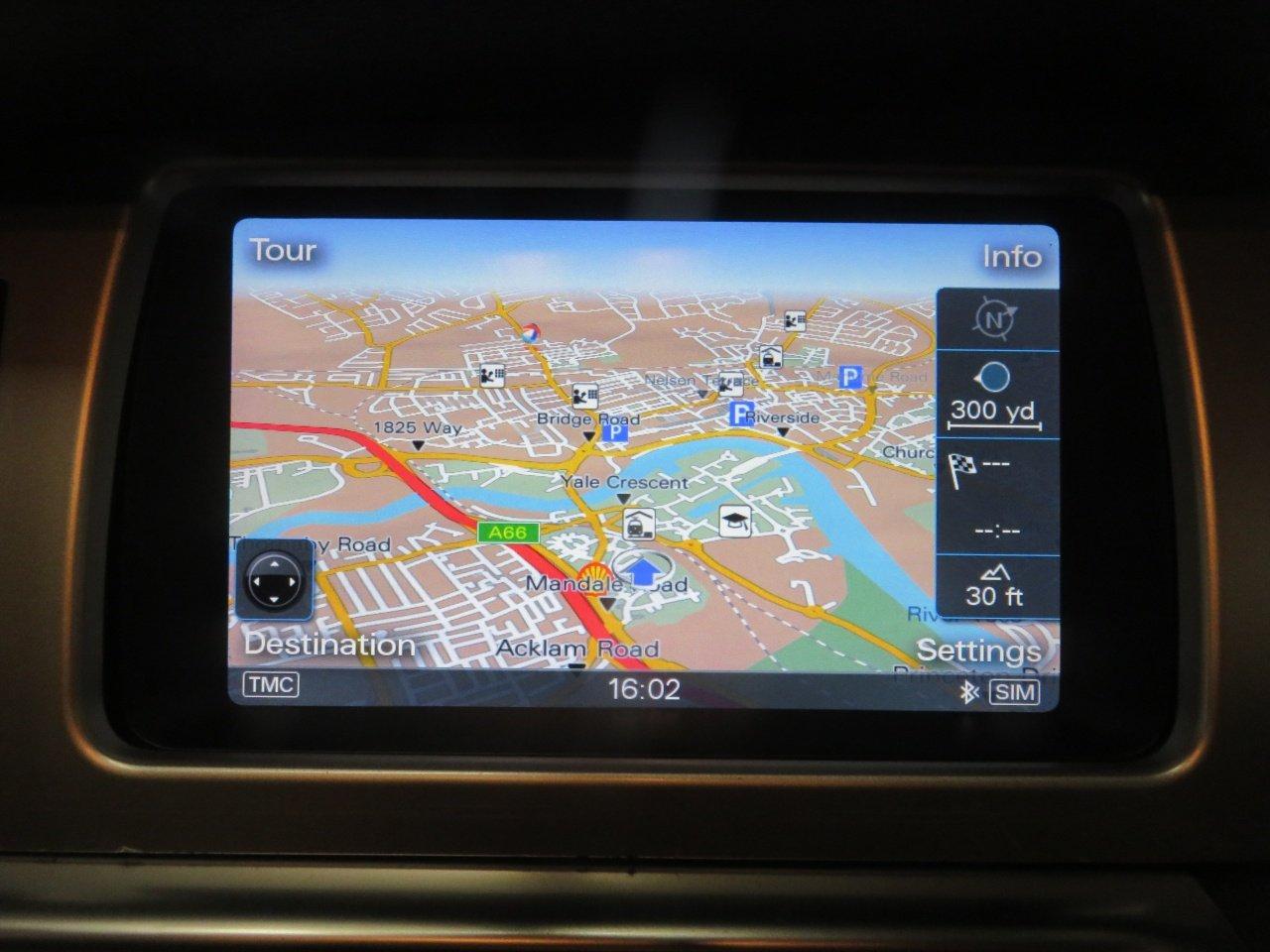 Audi Q7 view 36