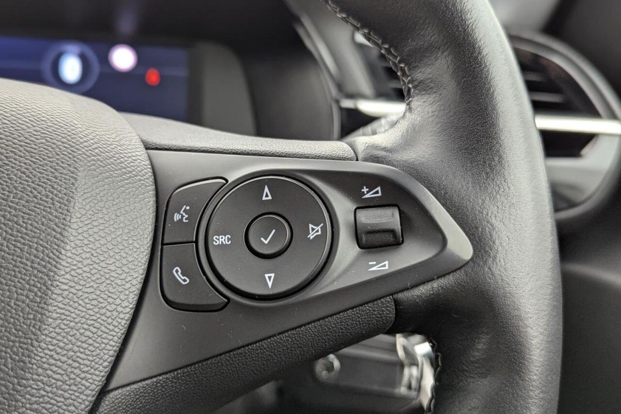 Vauxhall Corsa view 33