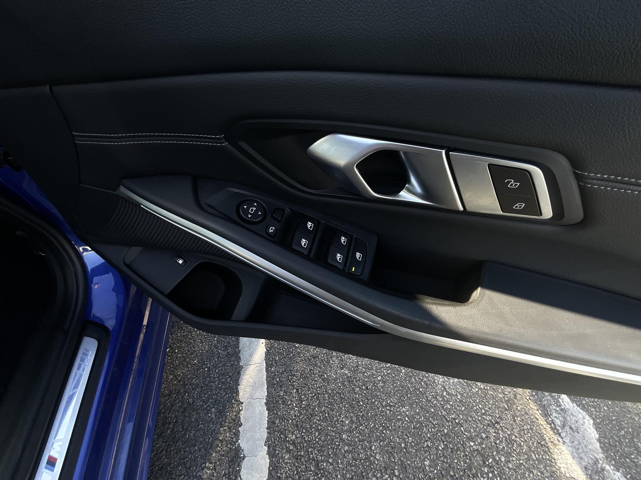 BMW 3 Series view 30
