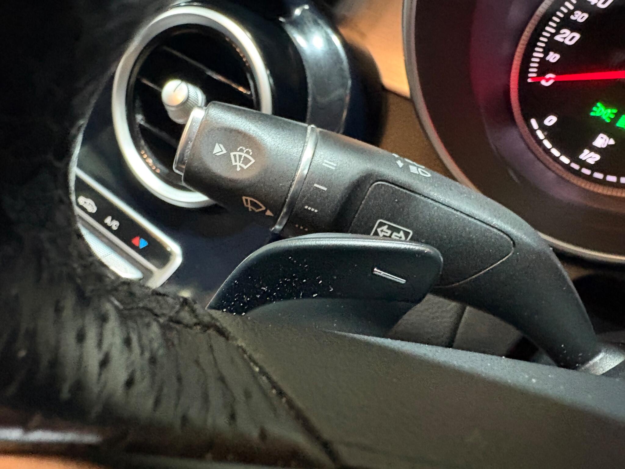 Mercedes-Benz C Class view 23