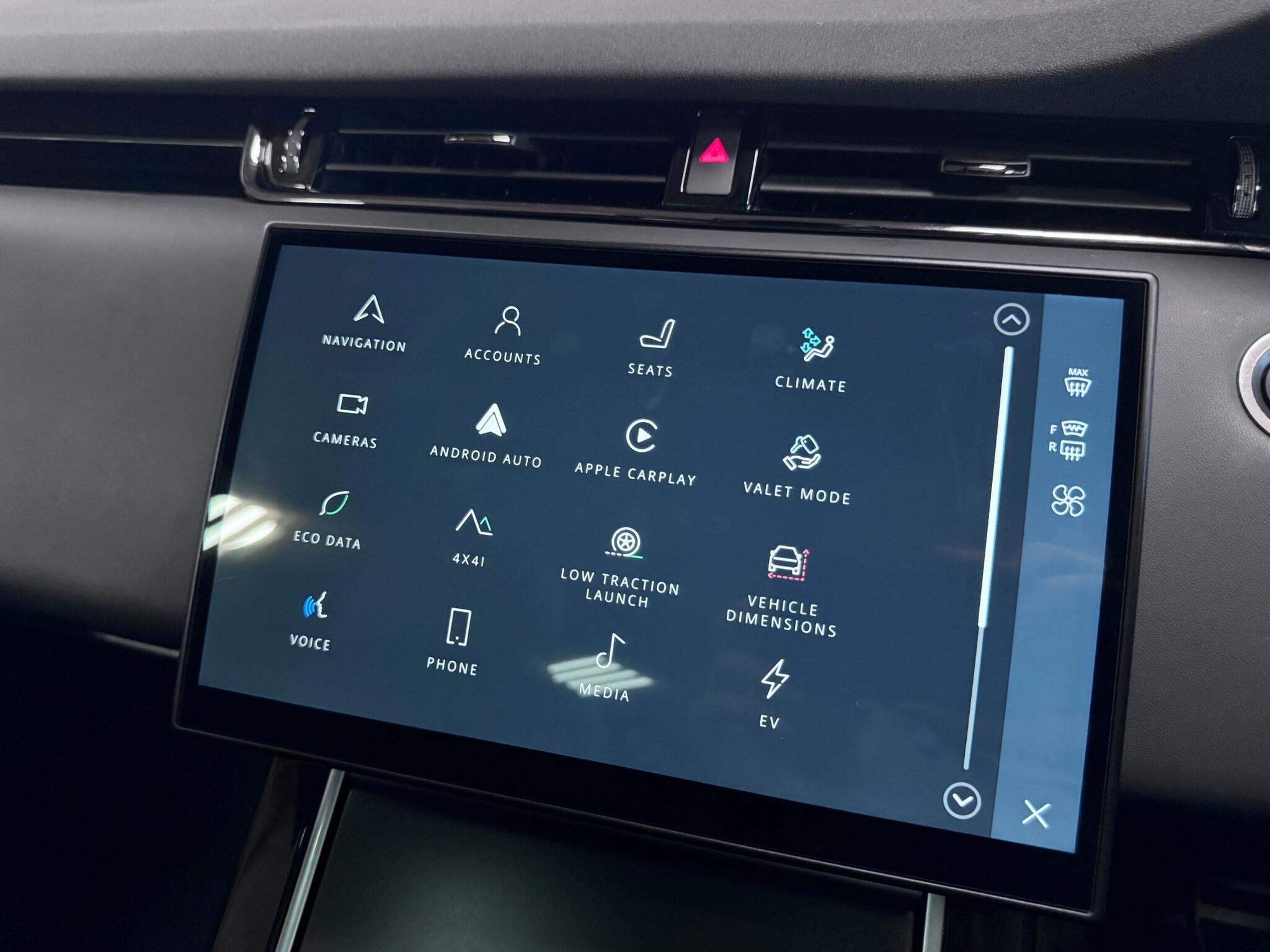 Land Rover Range Rover Evoque view 11