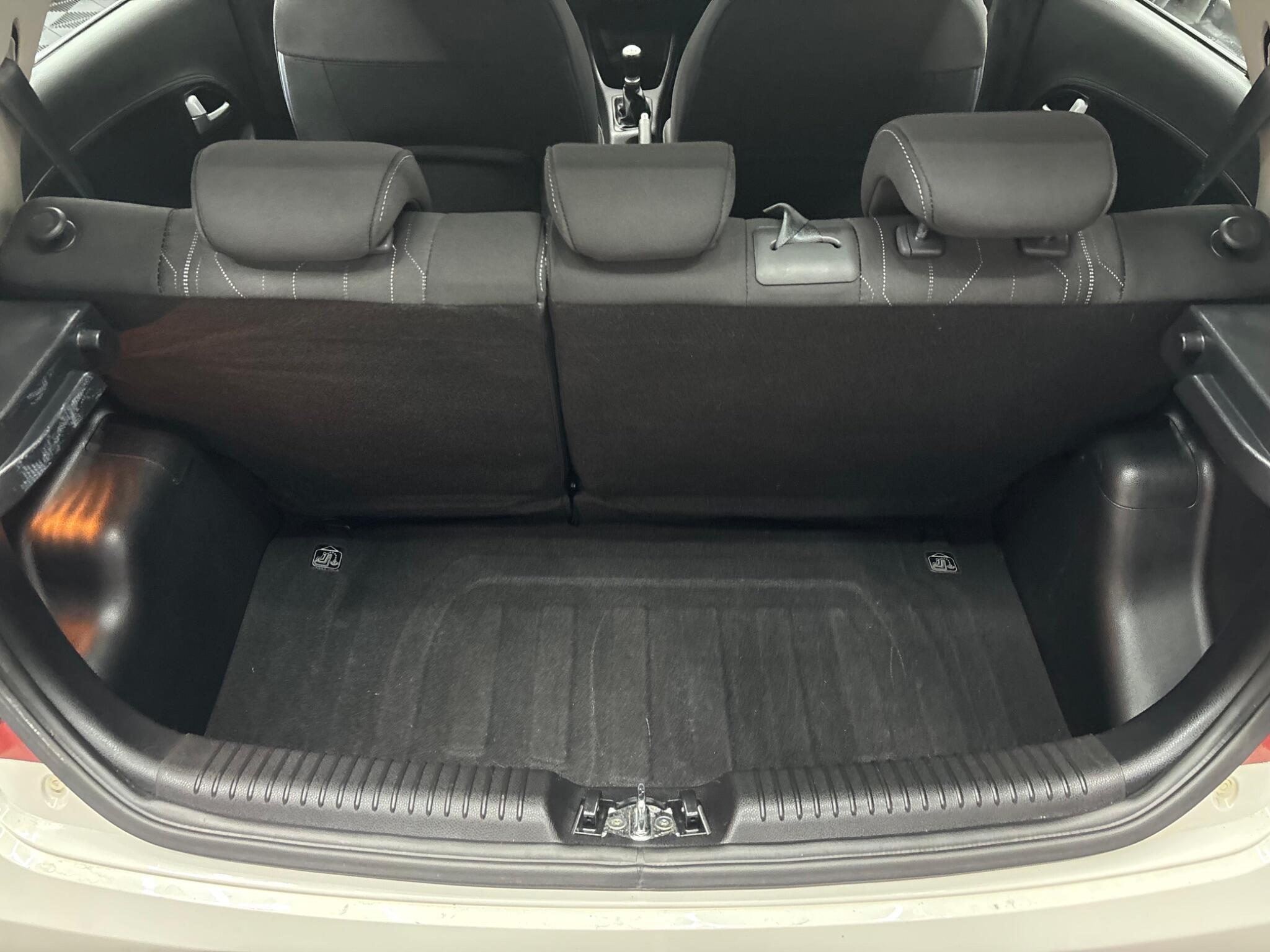 Kia Picanto view 33