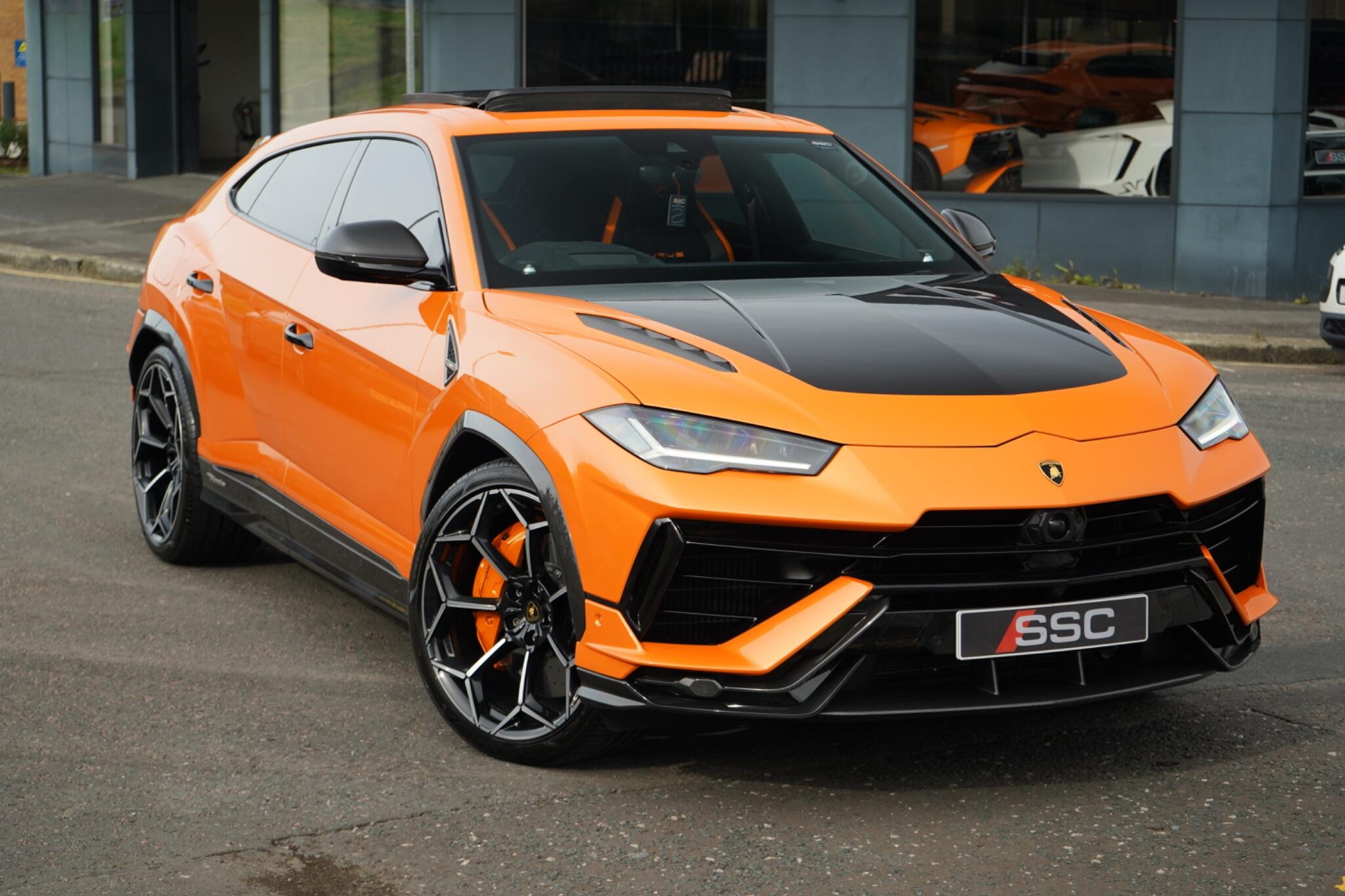Lamborghini Urus view 35