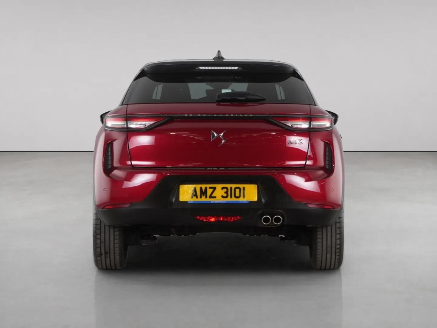 DS Automobiles DS 3 view 7