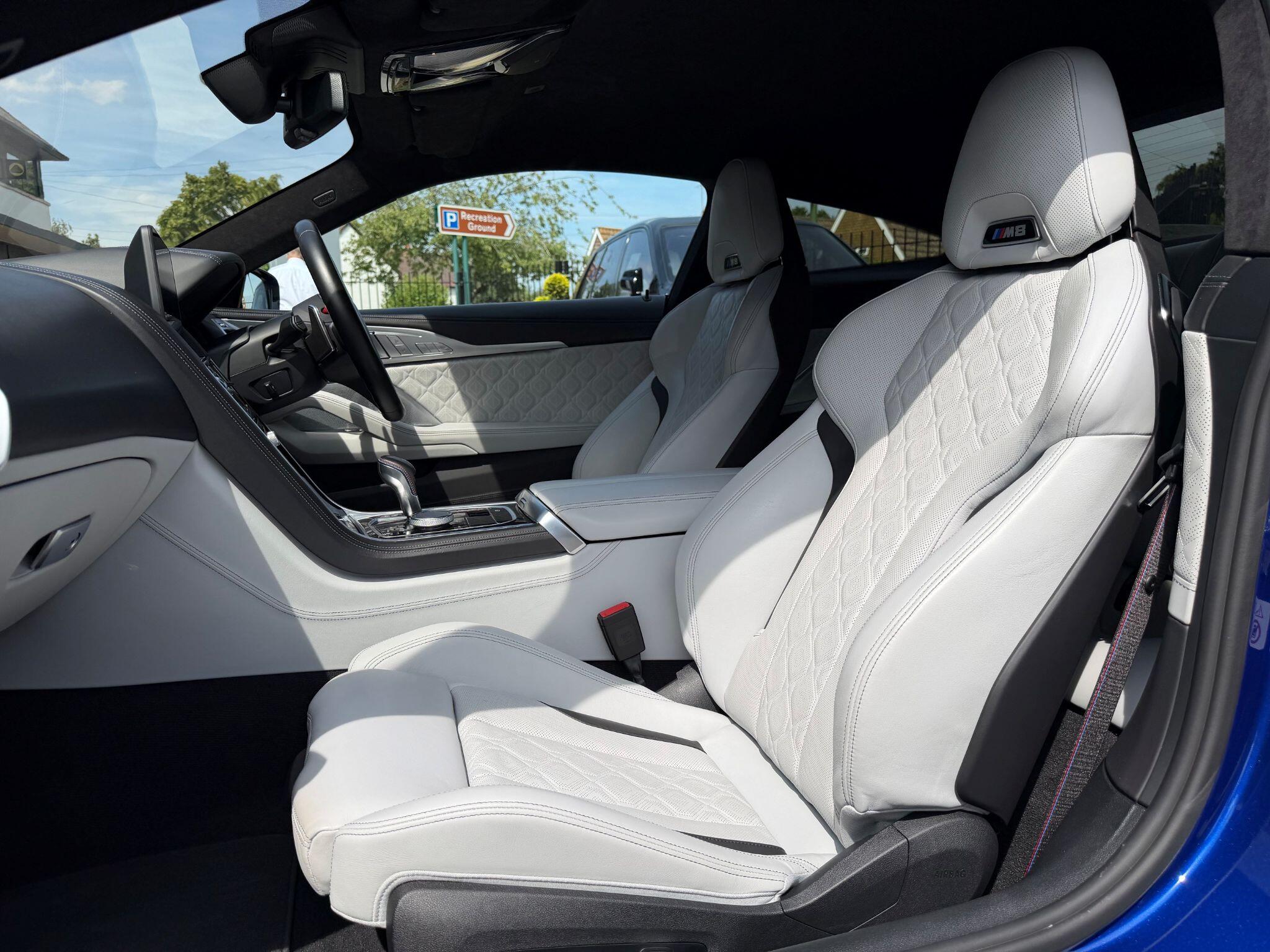 BMW M8 view 9