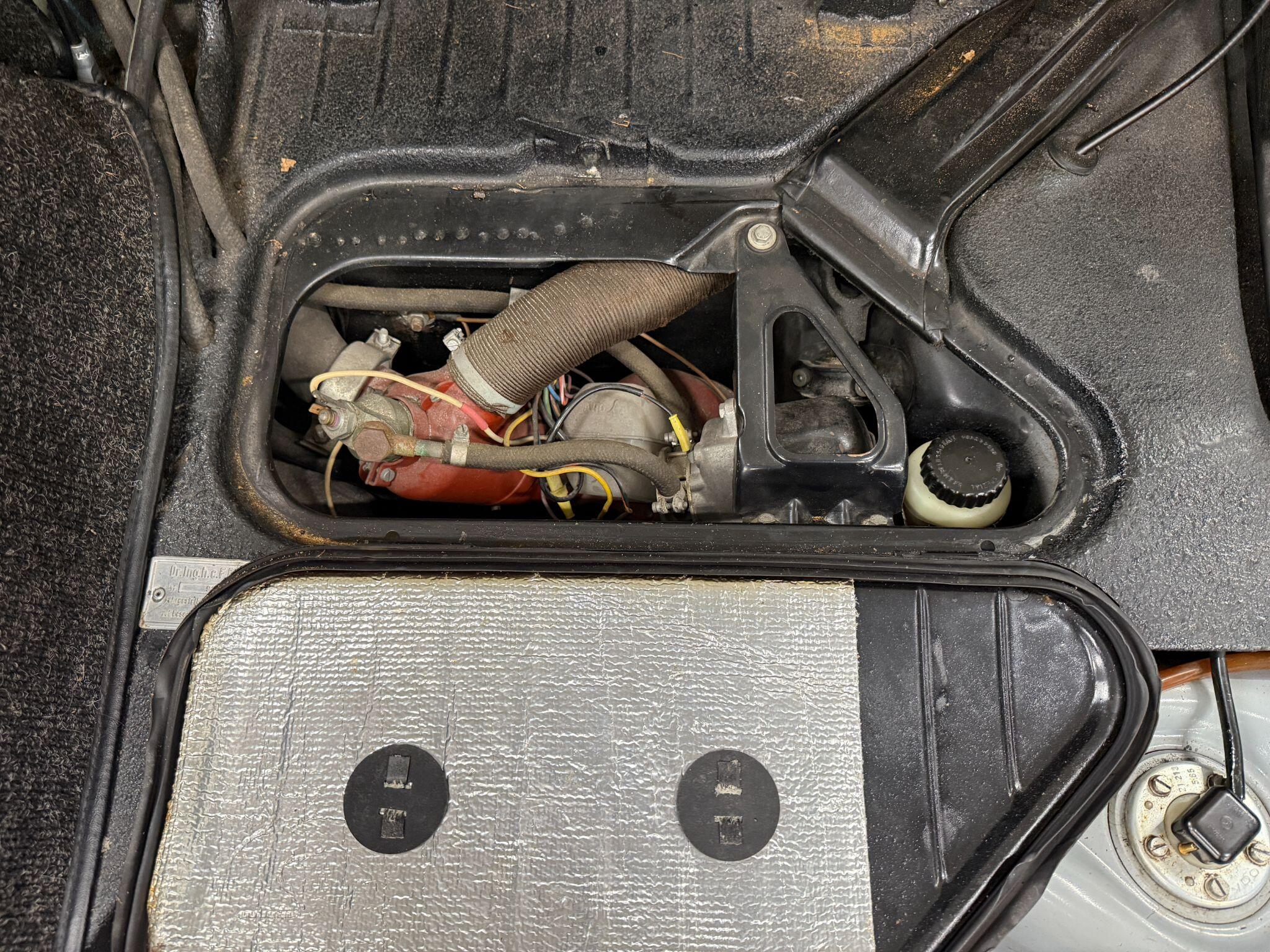 Porsche 911 view 50