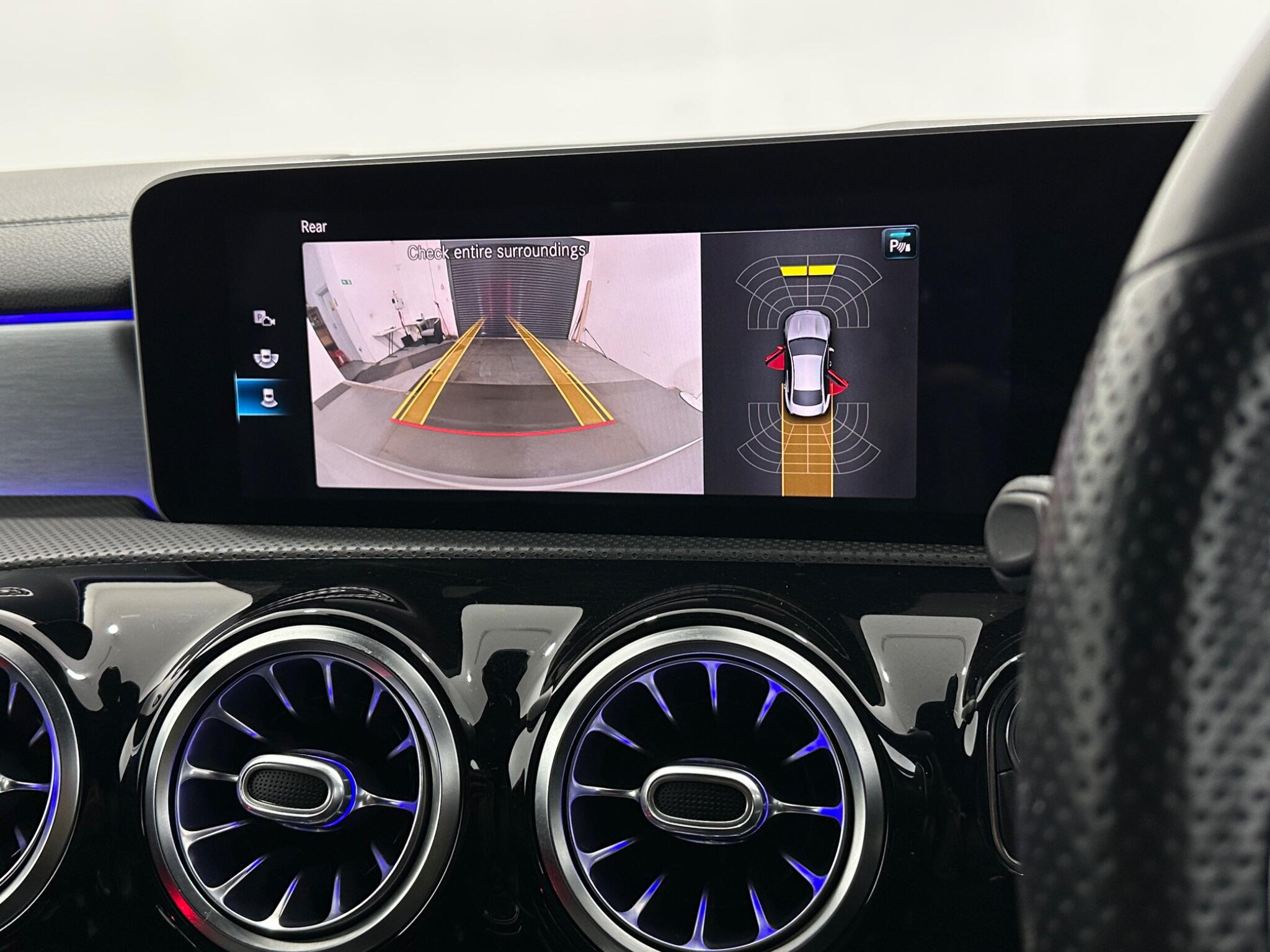 Mercedes-Benz Cla view 25