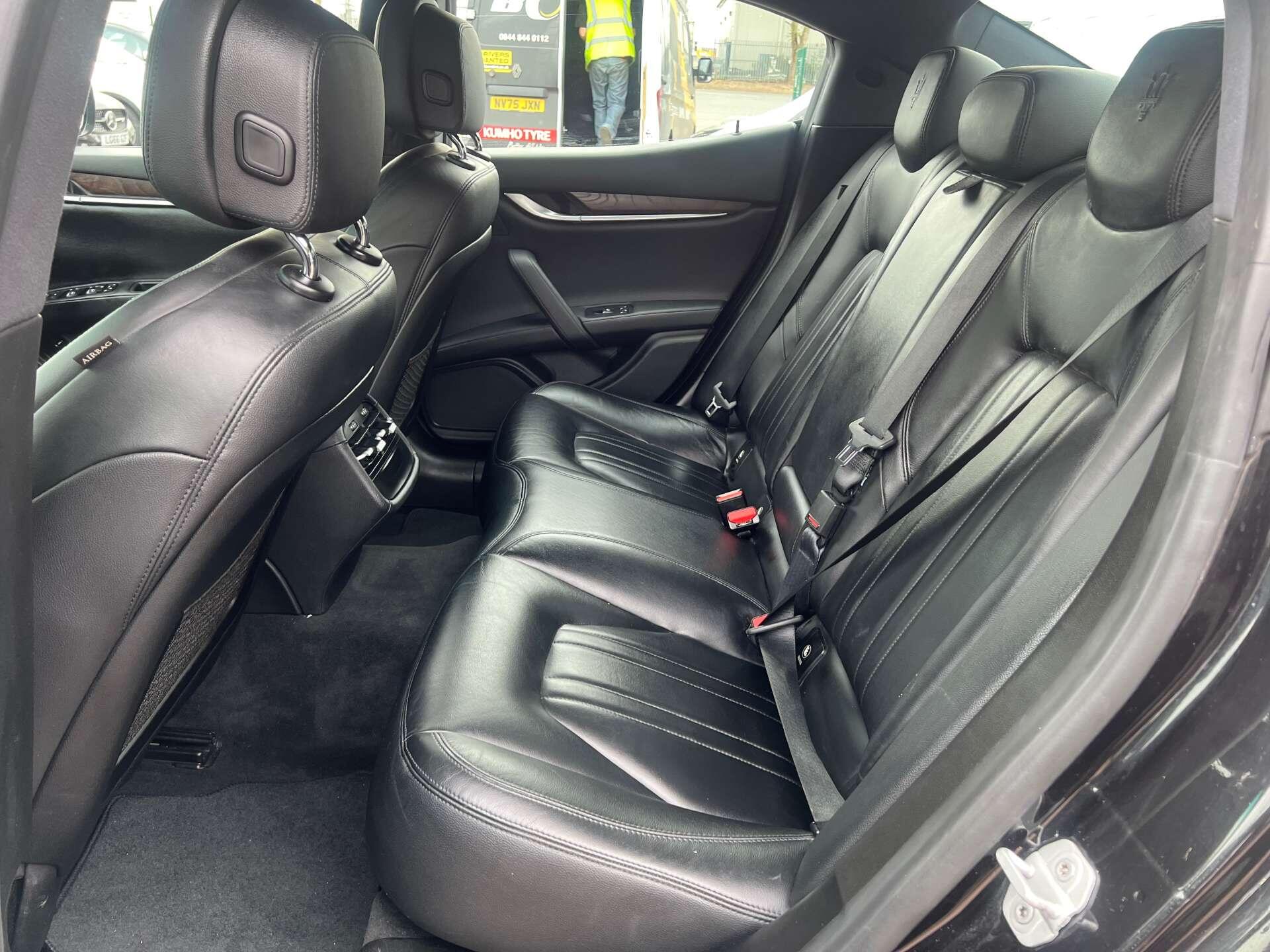 Maserati Ghibli view 39