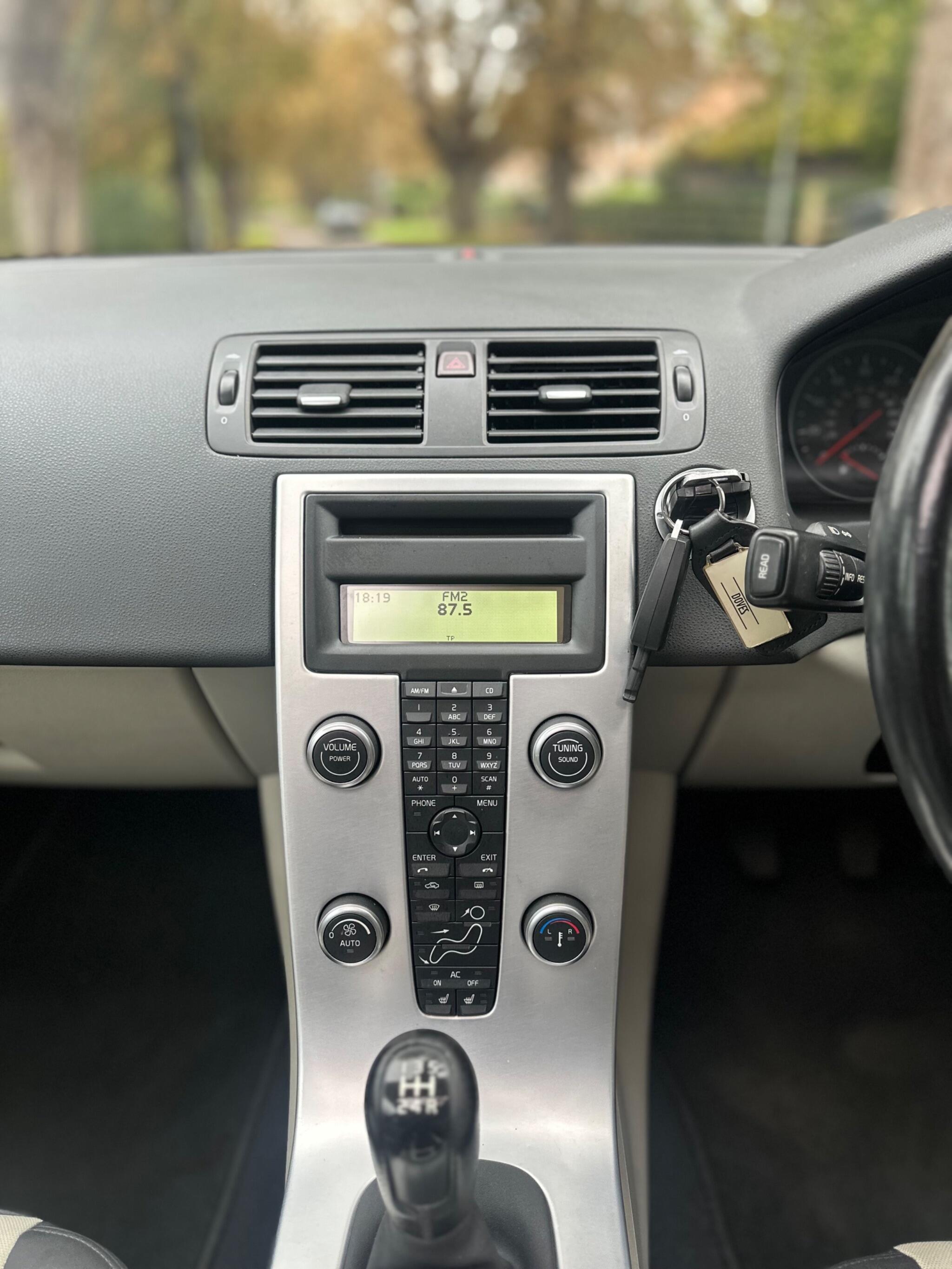 2010 Volvo C30 image 25