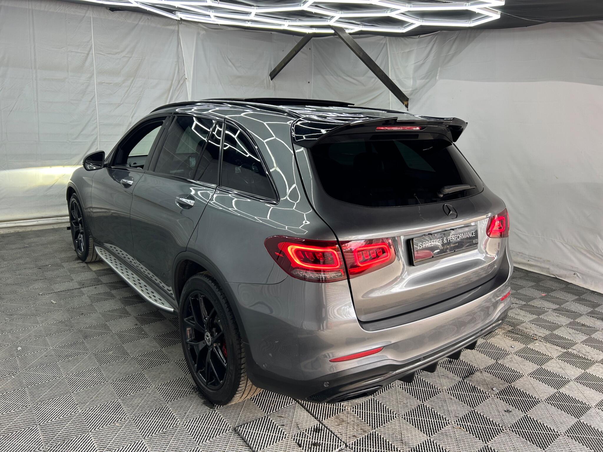 Mercedes-Benz GLC view 4