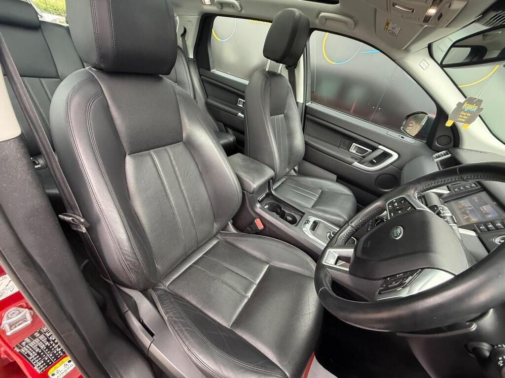 Land Rover Discovery Sport view 19