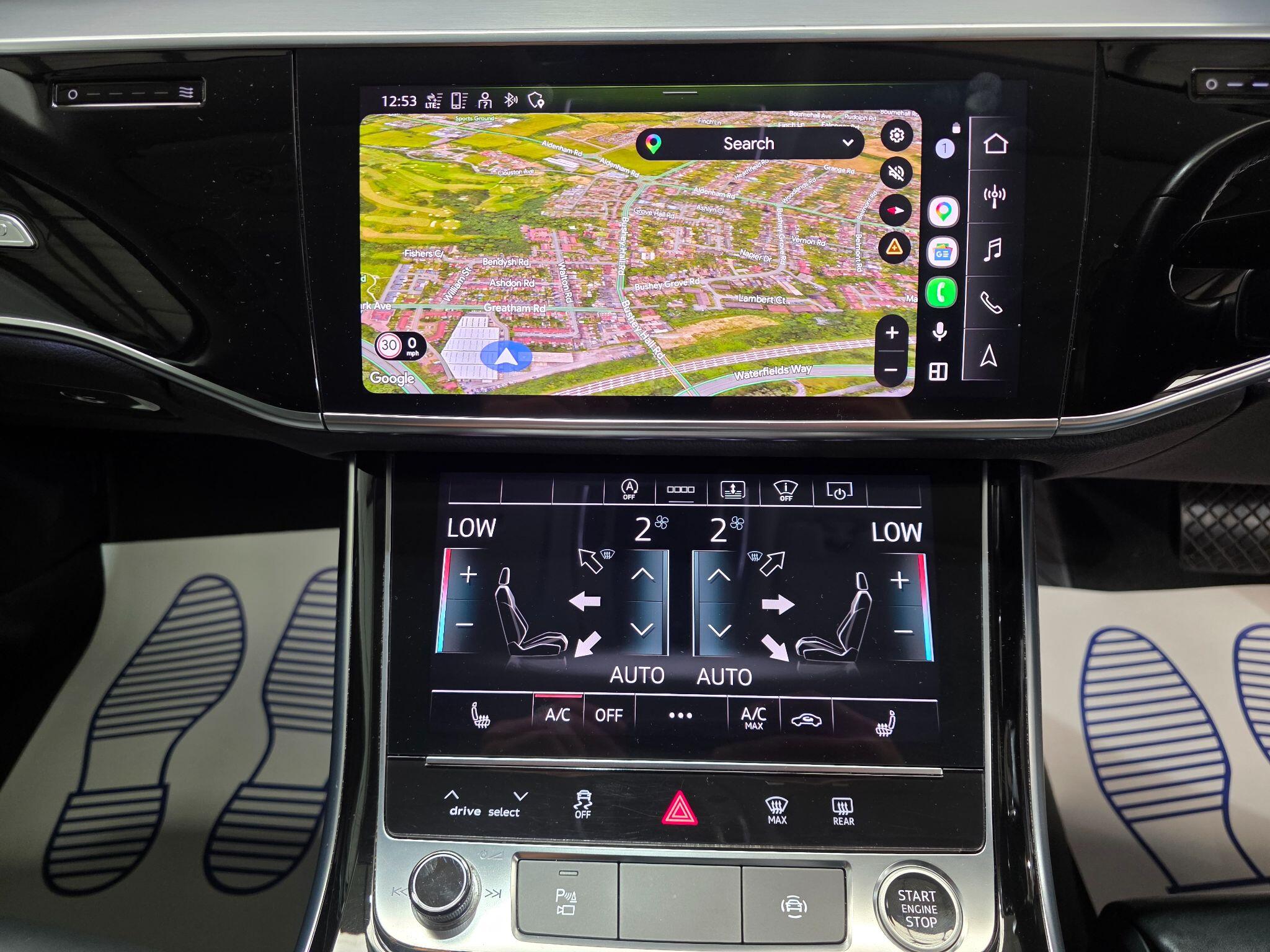 Audi A8 view 9