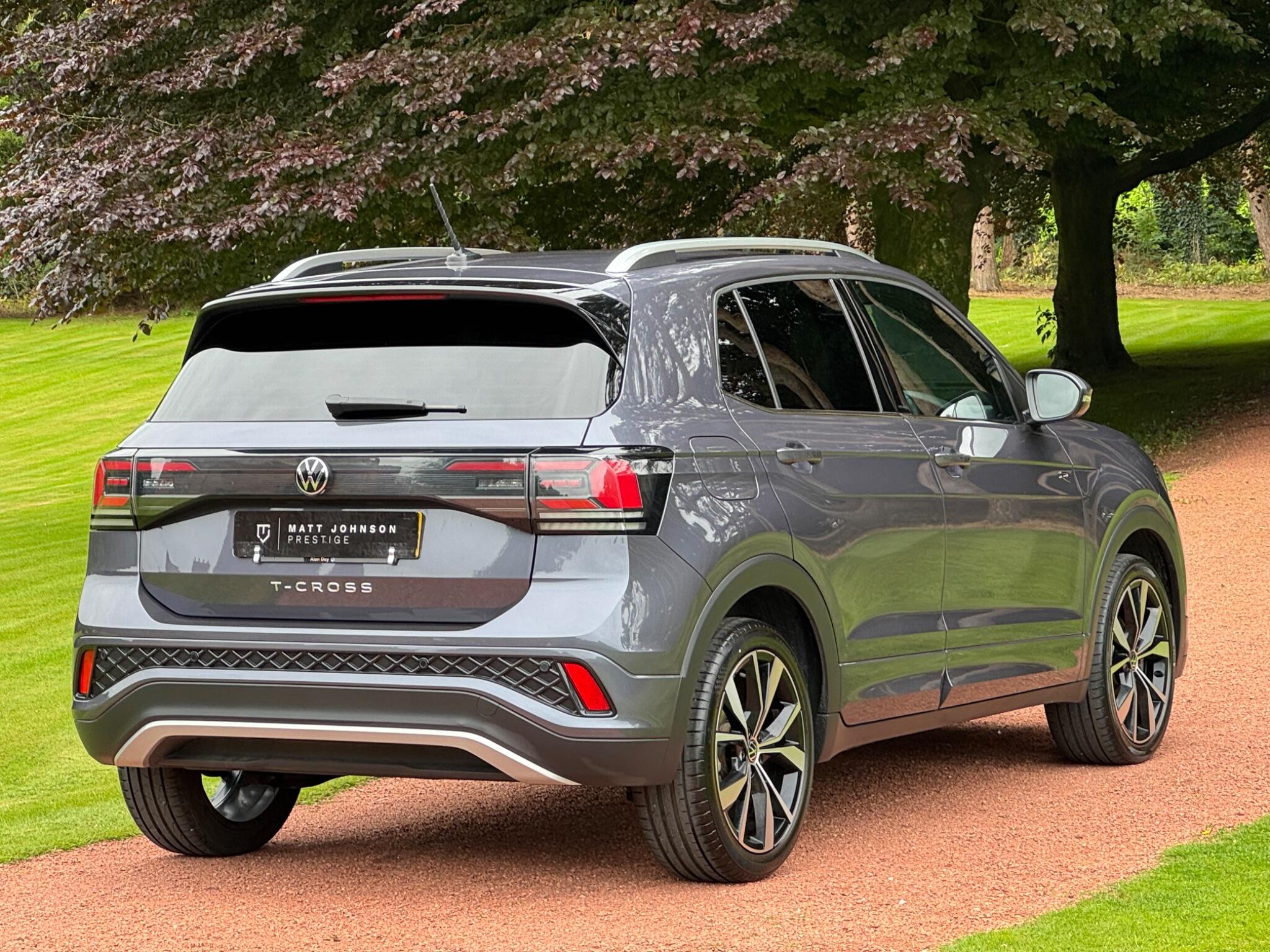 Volkswagen T-Cross view 11