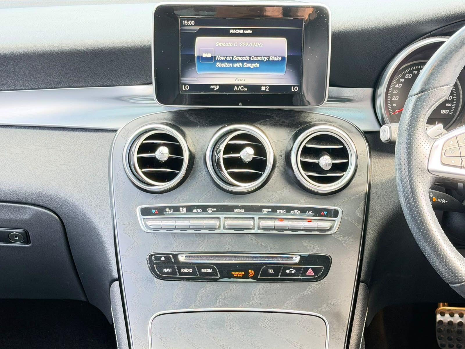 Mercedes-Benz GLC view 26