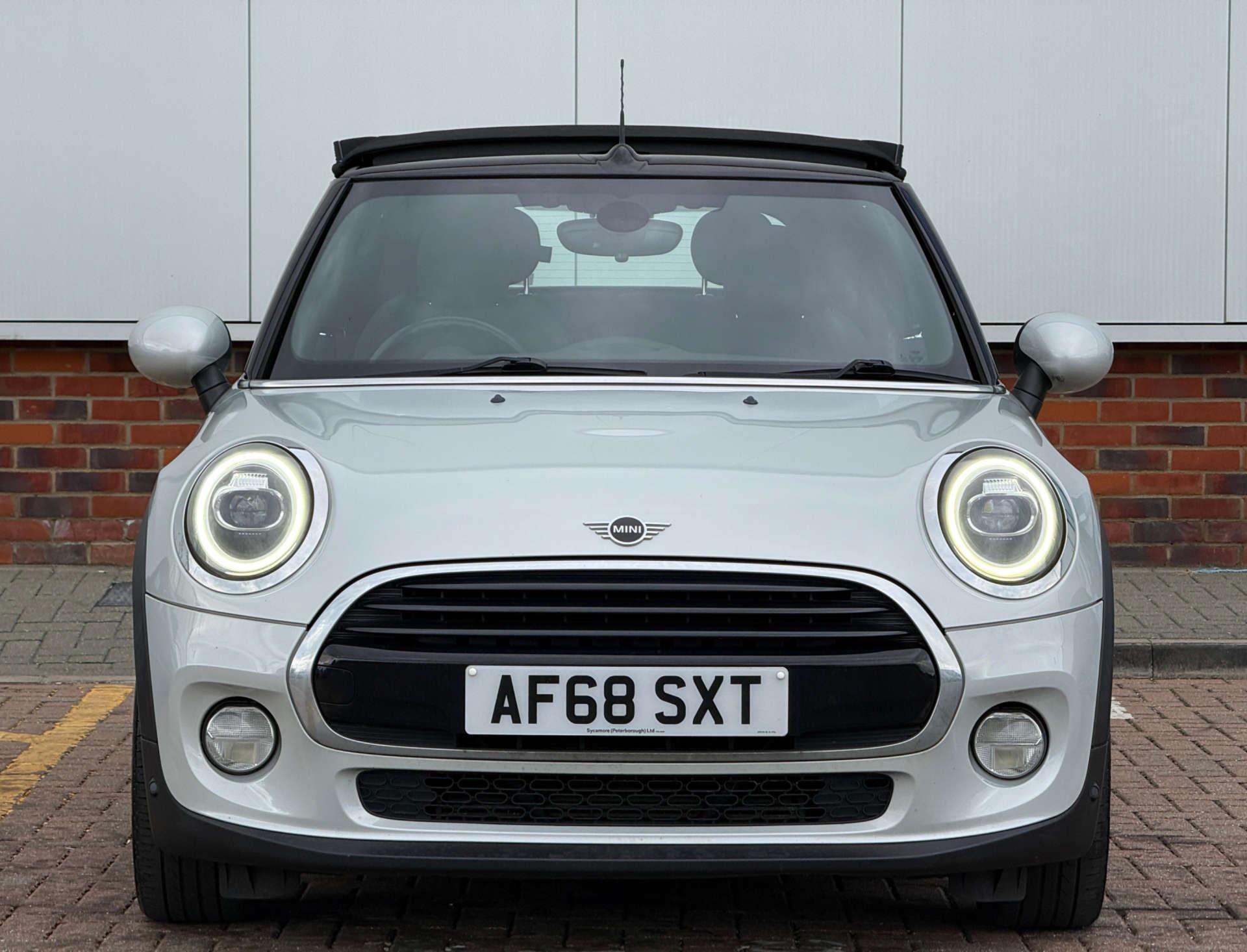 Mini Convertible view 2
