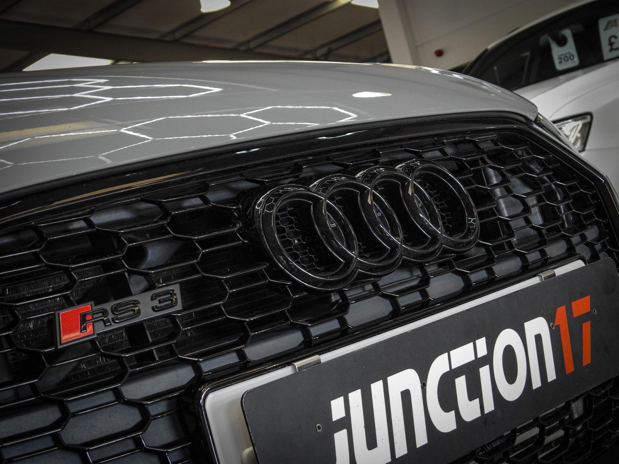 Audi RS3 view 9