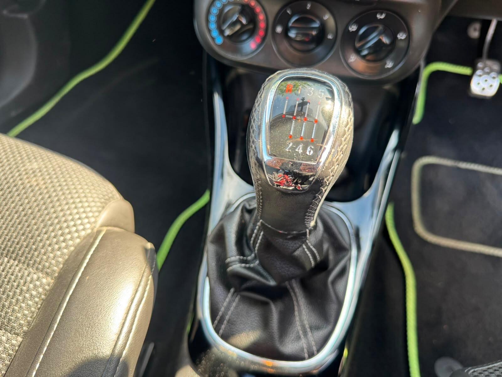Vauxhall Corsa view 14