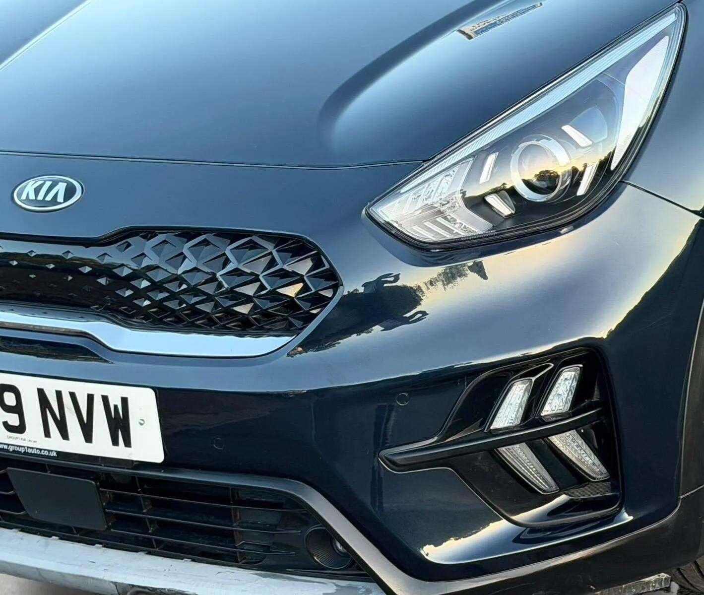 Kia Niro view 64