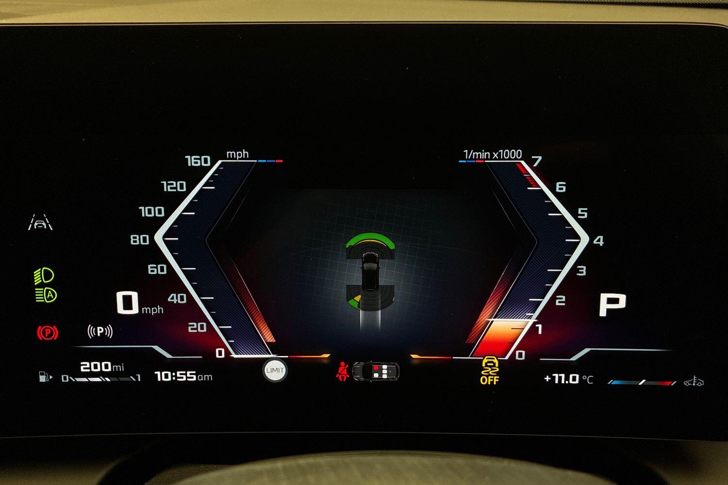 BMW 1 Series view 10