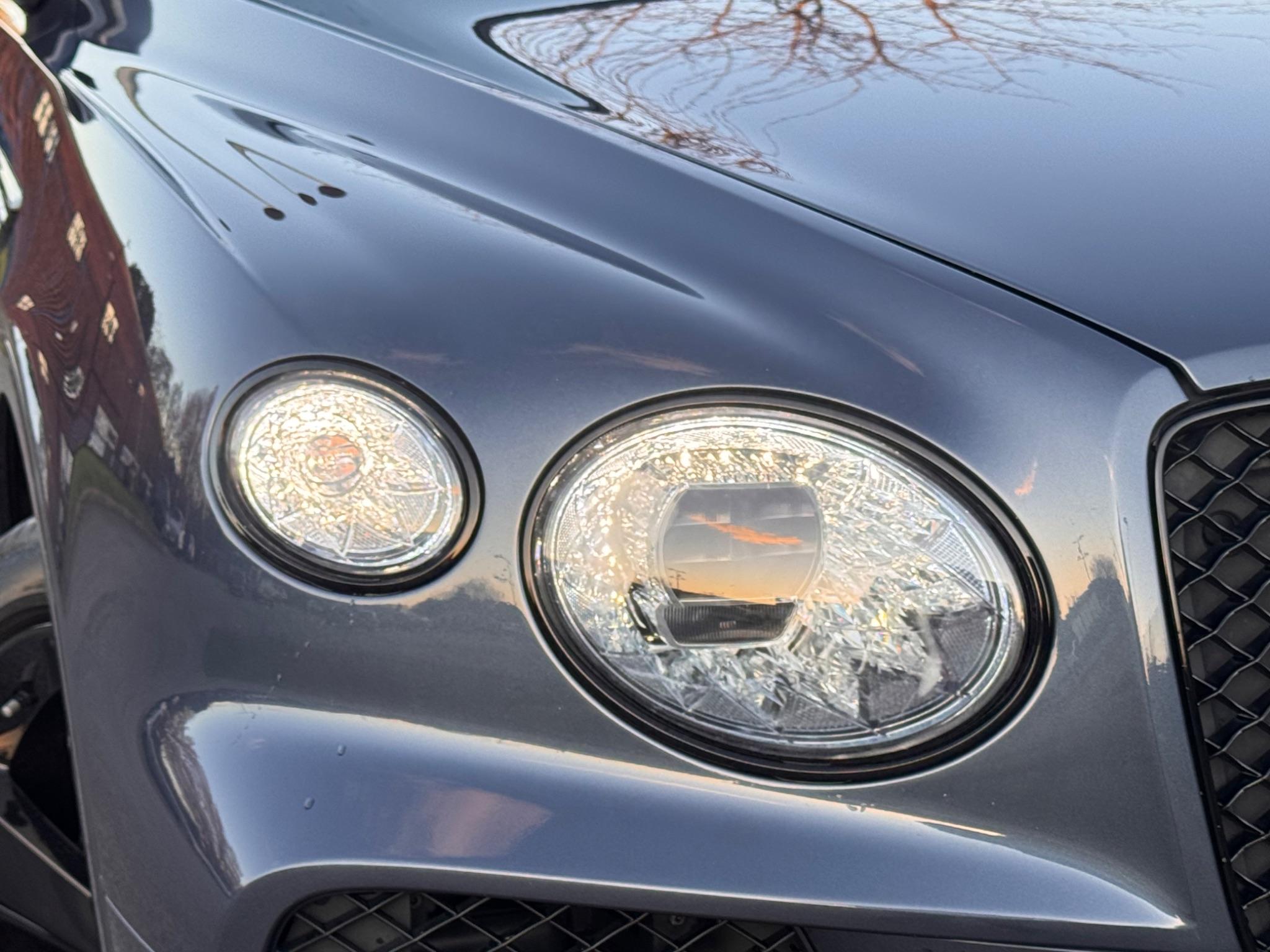 Bentley Bentayga view 57