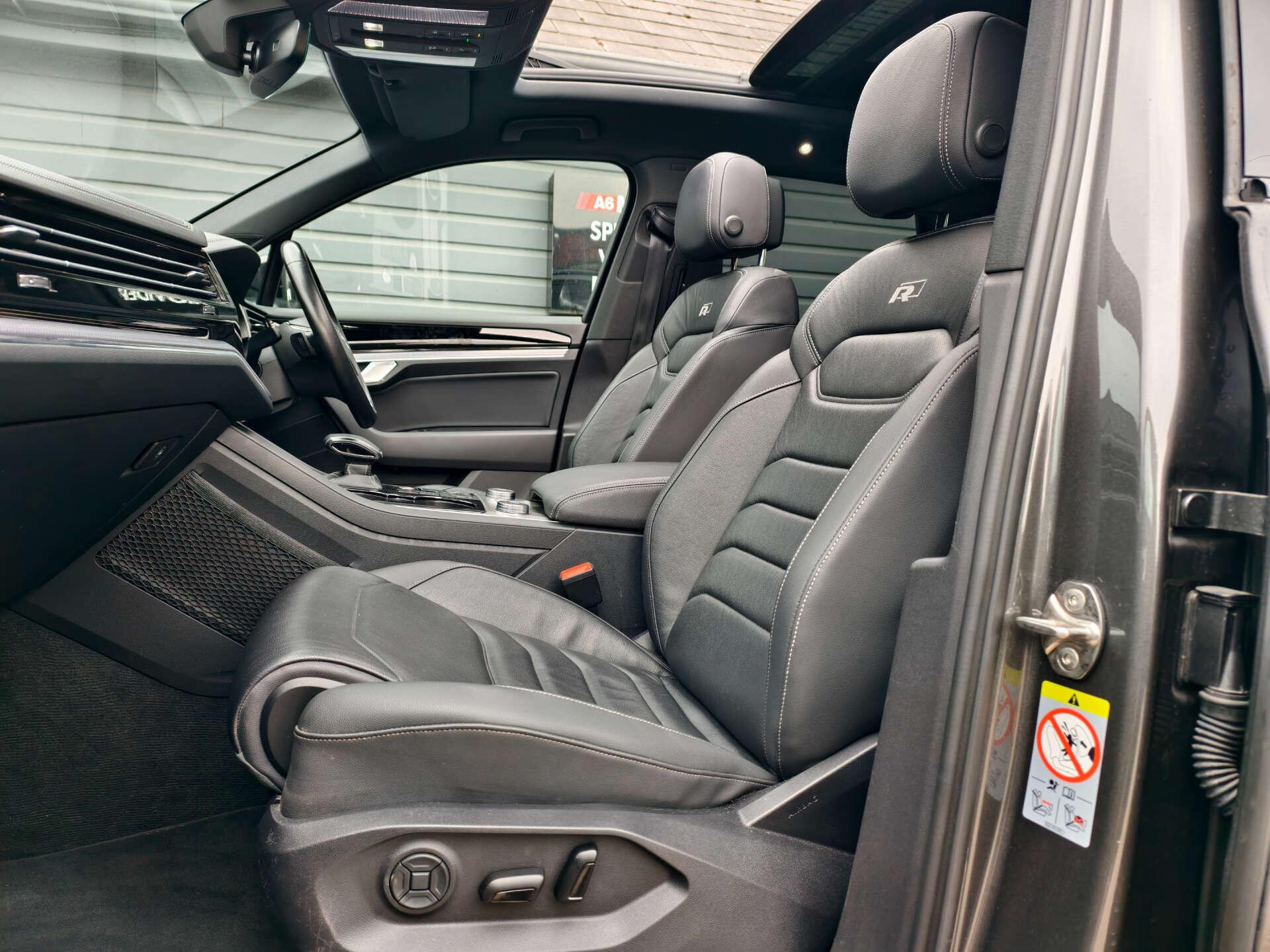 Volkswagen Touareg view 28