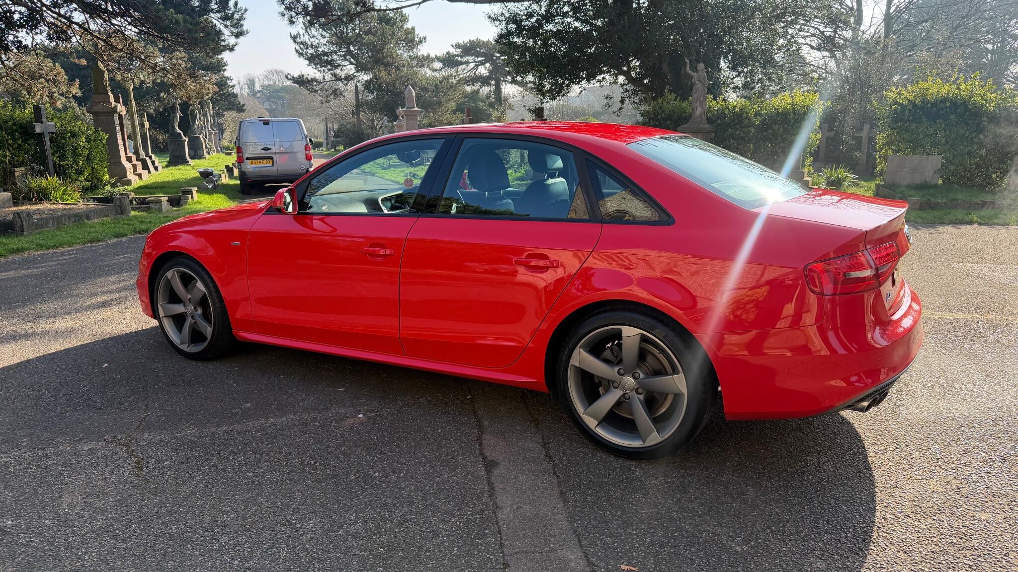 Audi A4 view 13