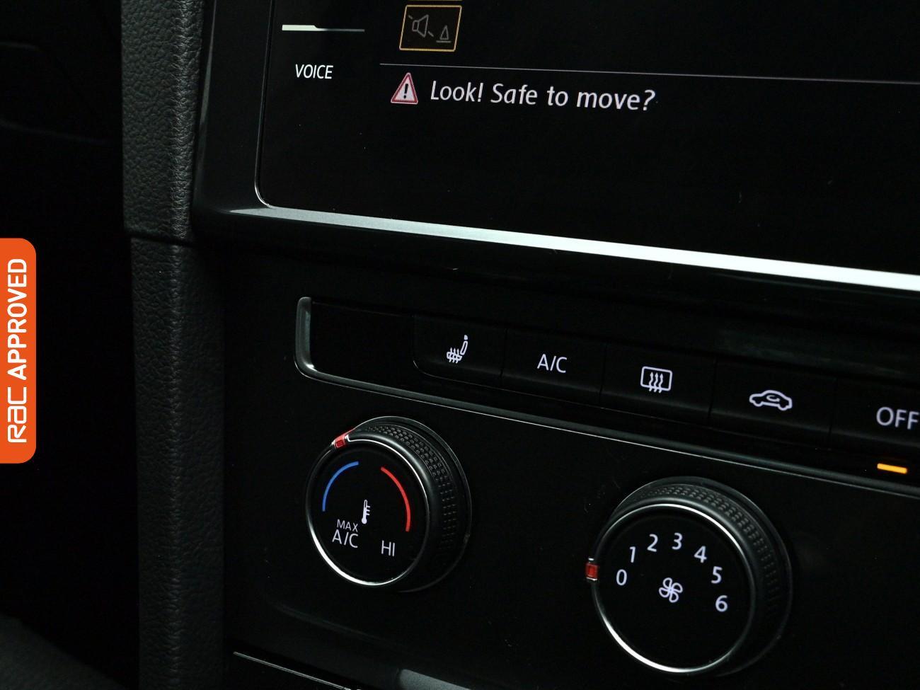 Volkswagen Golf view 16