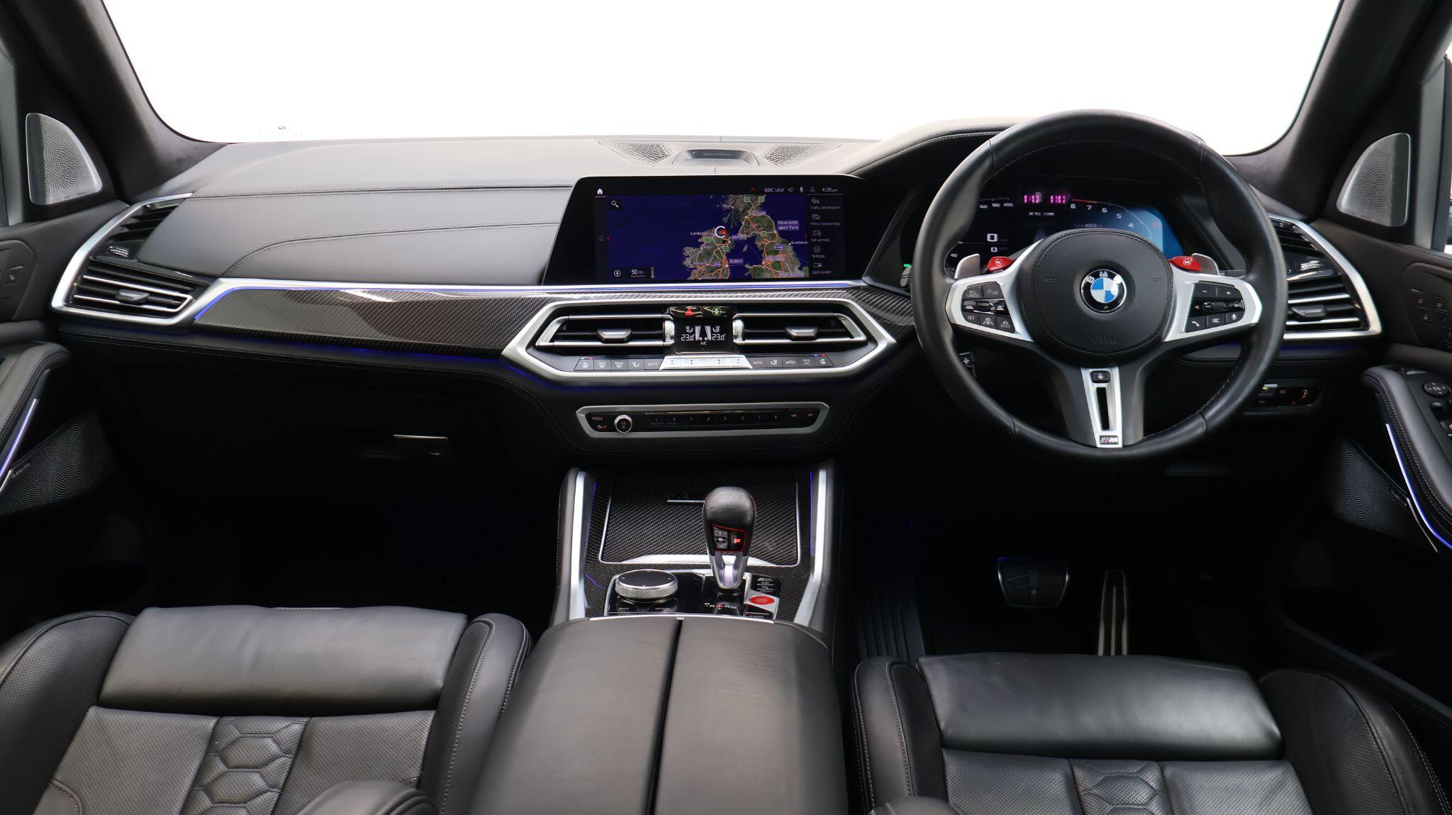 BMW X5 M view 4