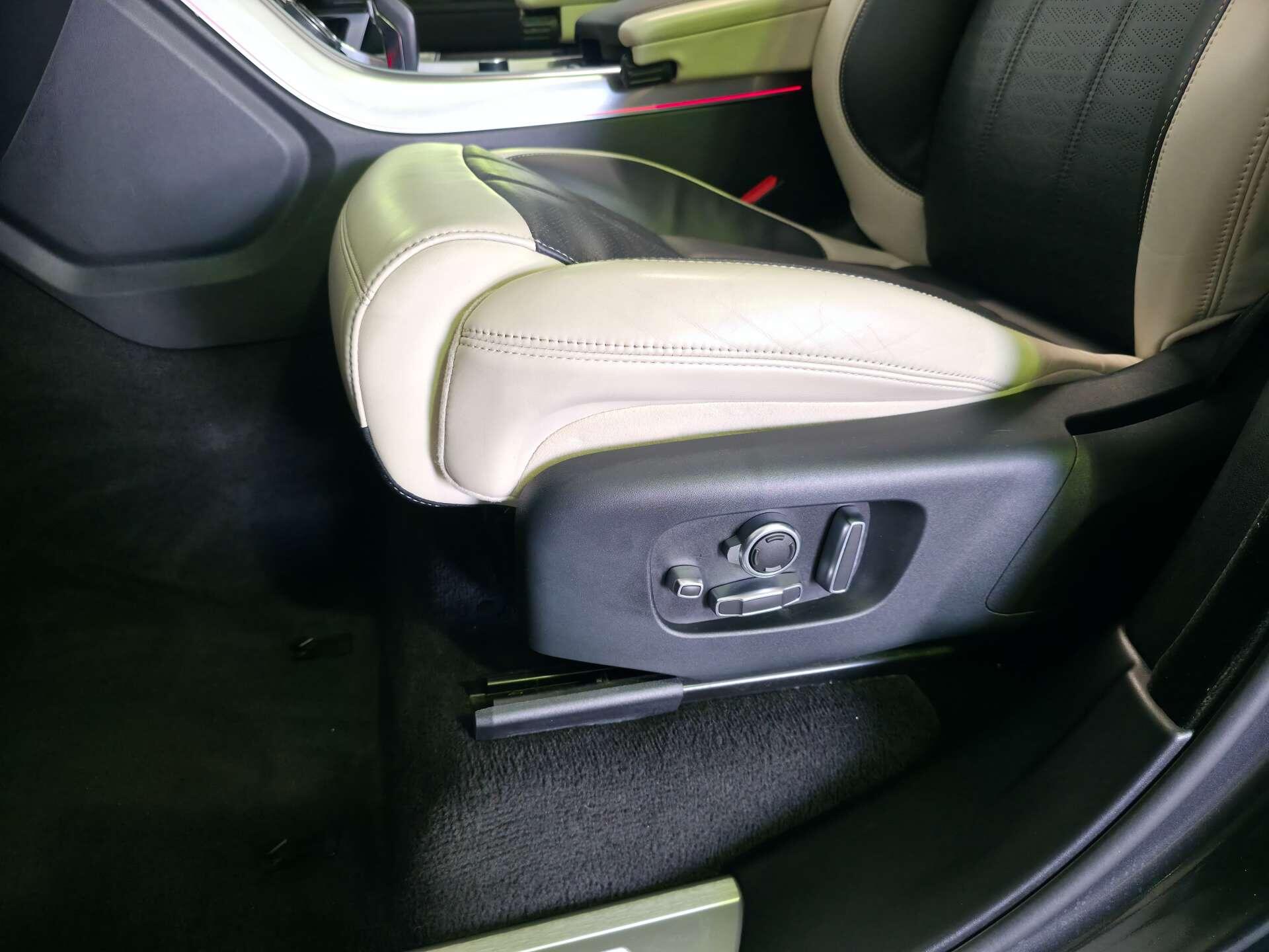 Land Rover Range Rover Sport view 90