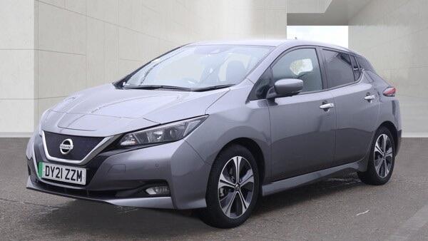 Nissan Leaf main image